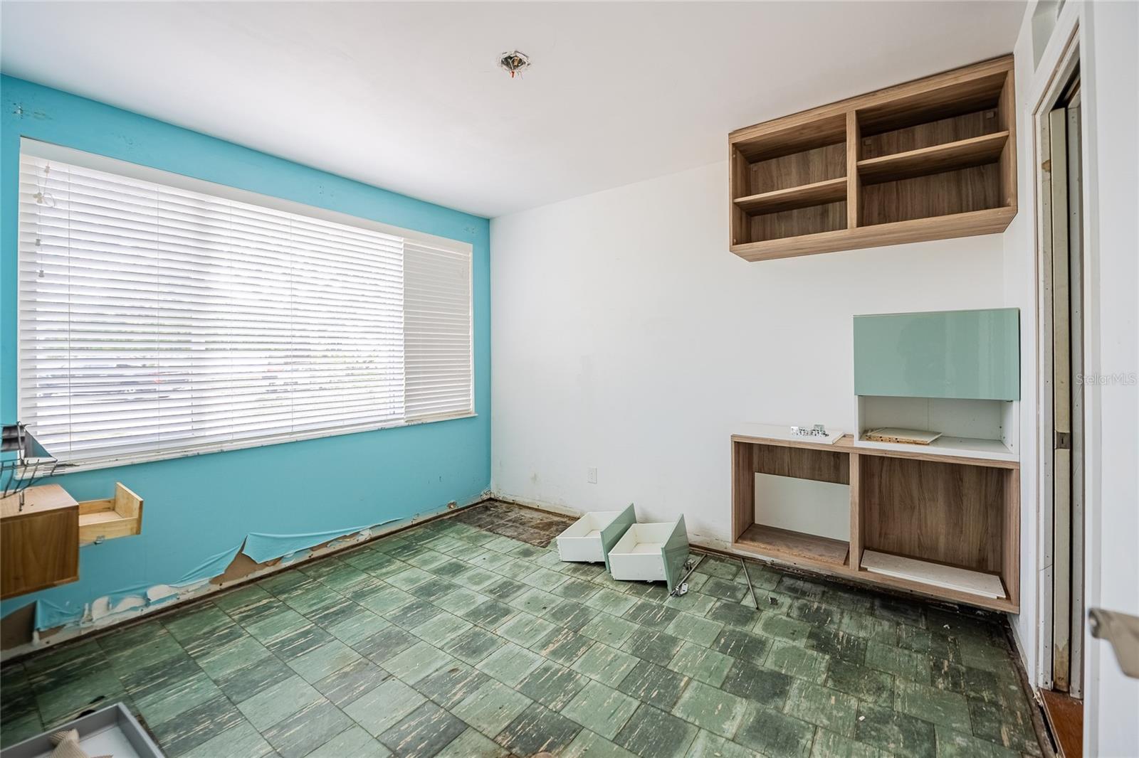 6213 SANDERS DR, TAMPA, FL — photo 30