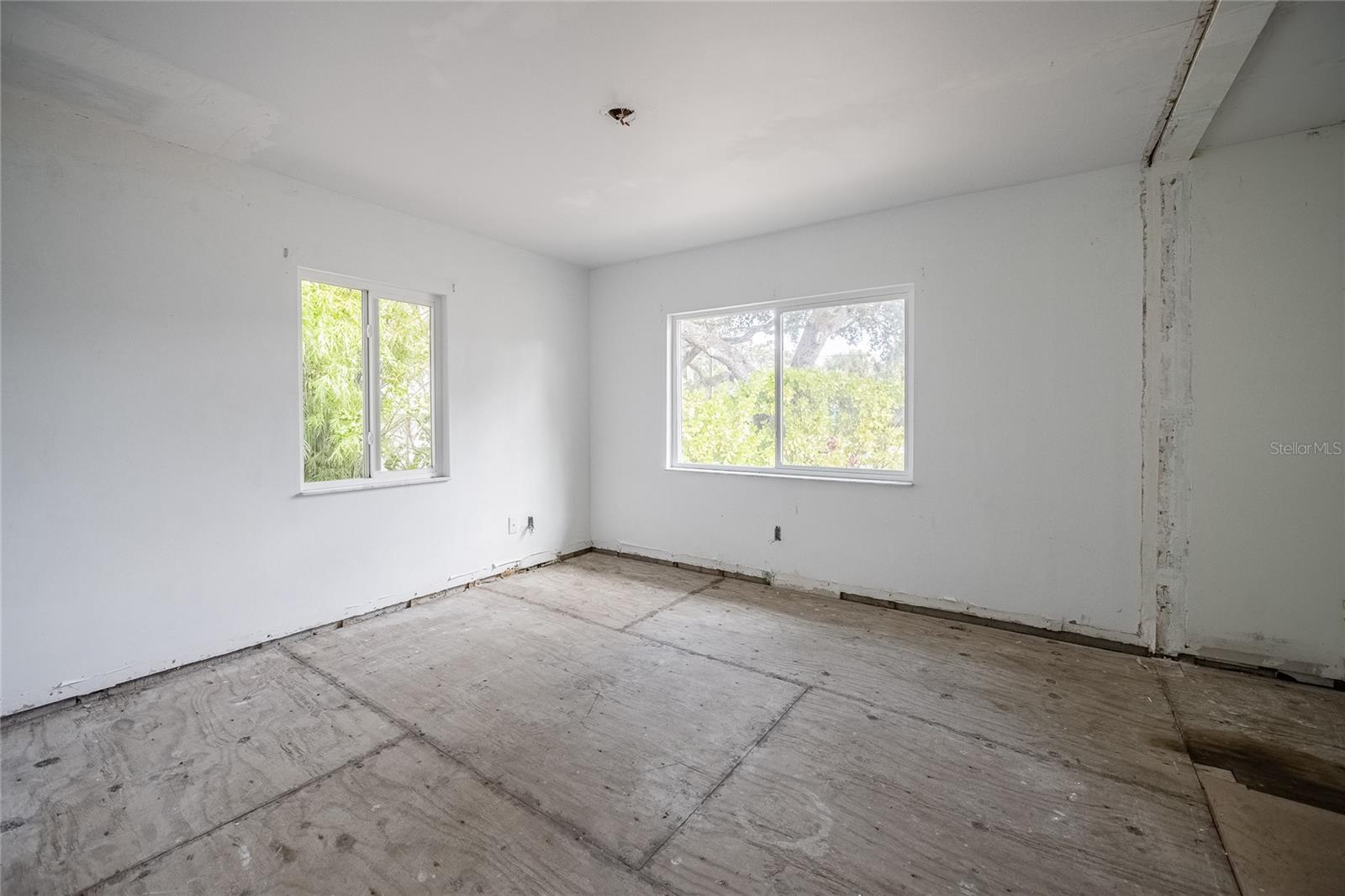 6213 SANDERS DR, TAMPA, FL — photo 35