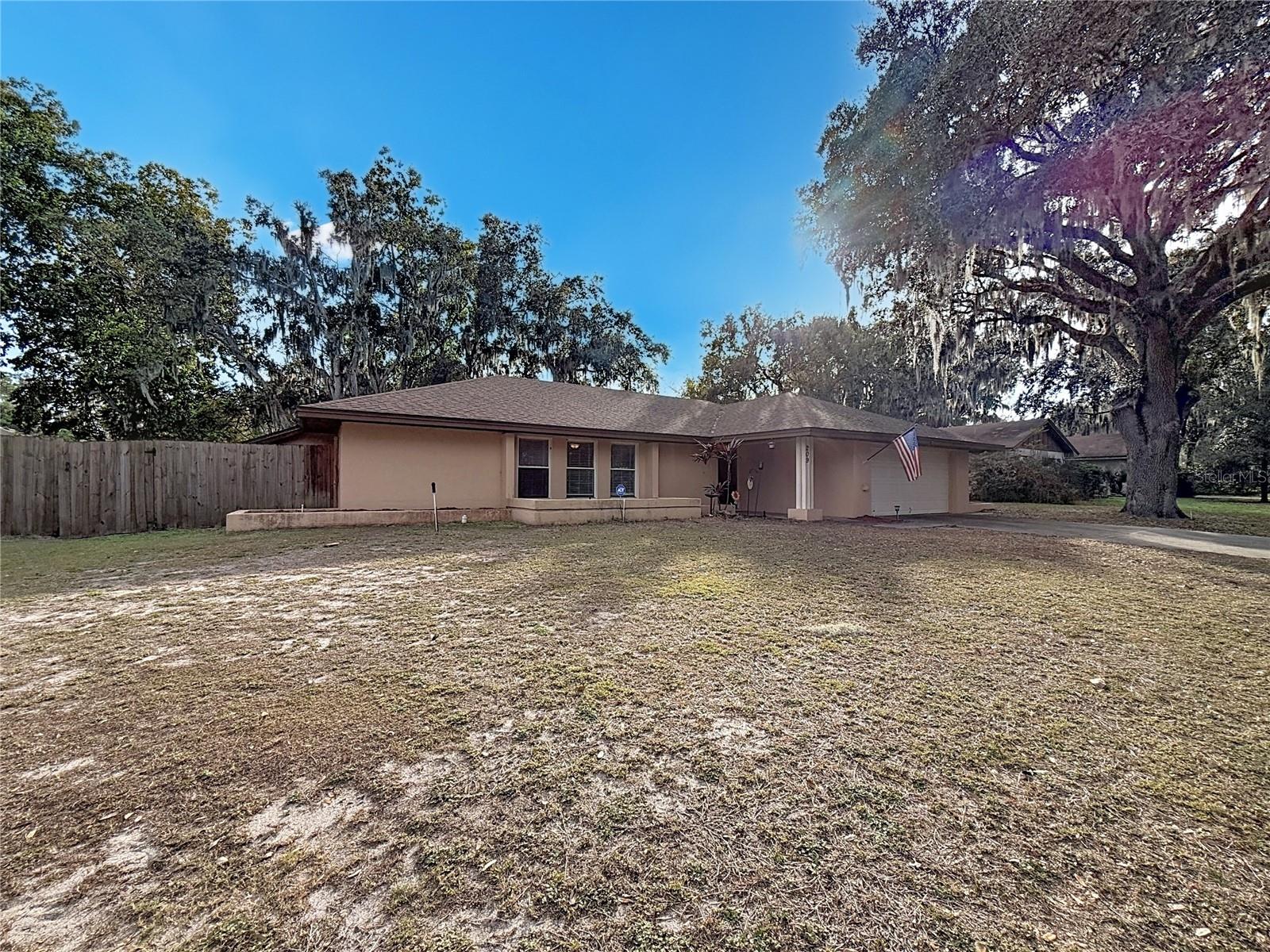 209 FIRST ST, TAVARES, FL — photo 44