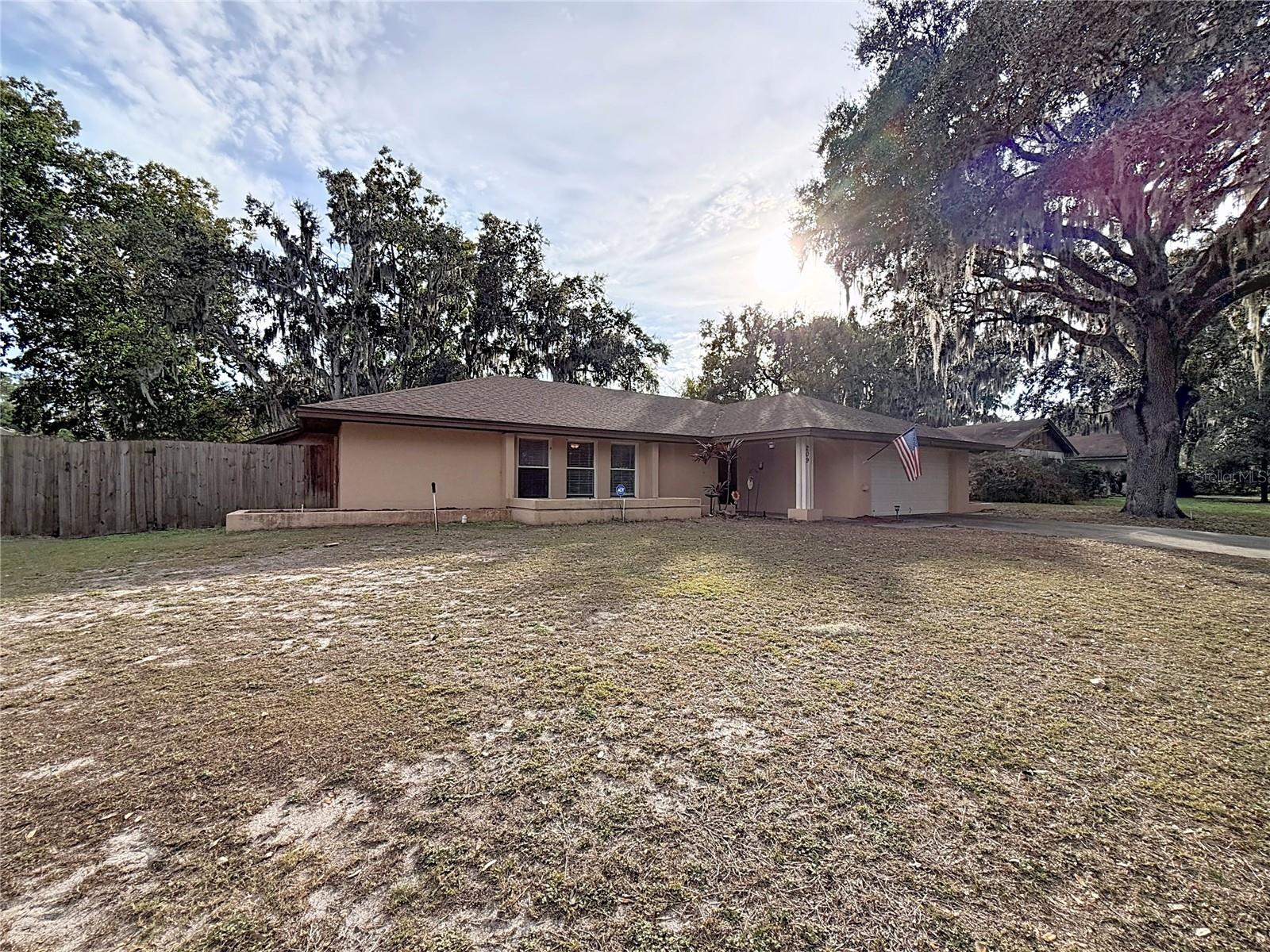209 FIRST ST, TAVARES, FL — photo 47