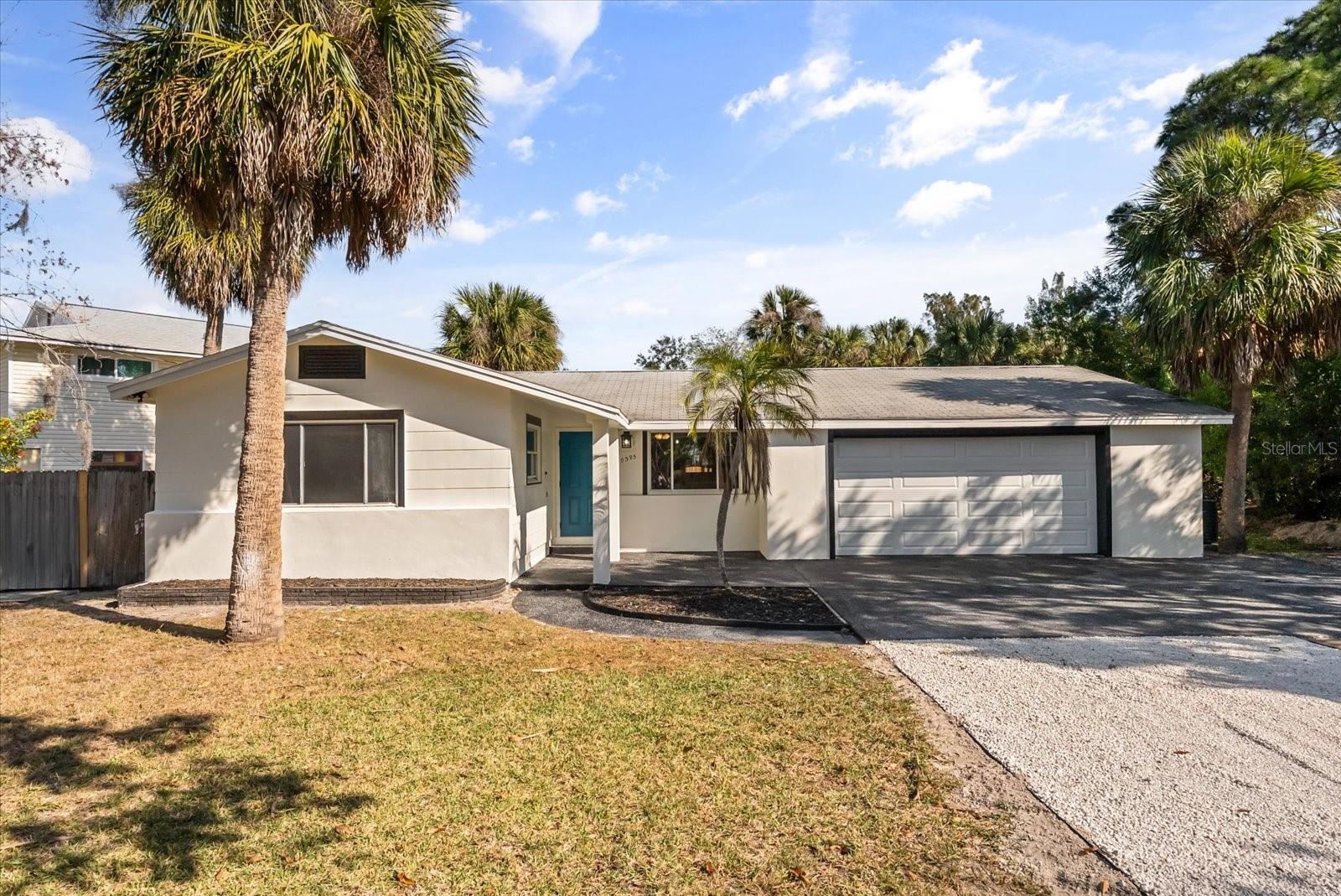 10395 SAN MARTIN BLVD NE, ST PETERSBURG, FL — photo 2