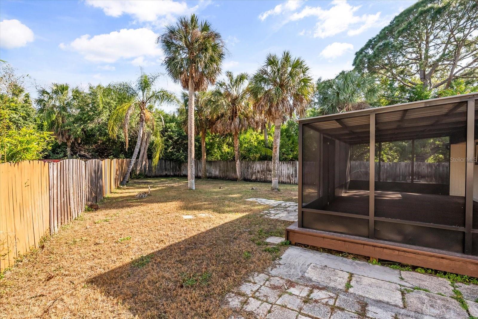 10395 SAN MARTIN BLVD NE, ST PETERSBURG, FL — photo 32