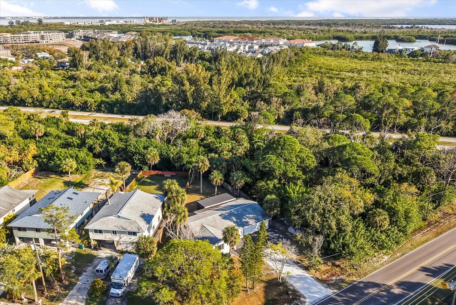 10395 SAN MARTIN BLVD NE, ST PETERSBURG, FL — photo 35