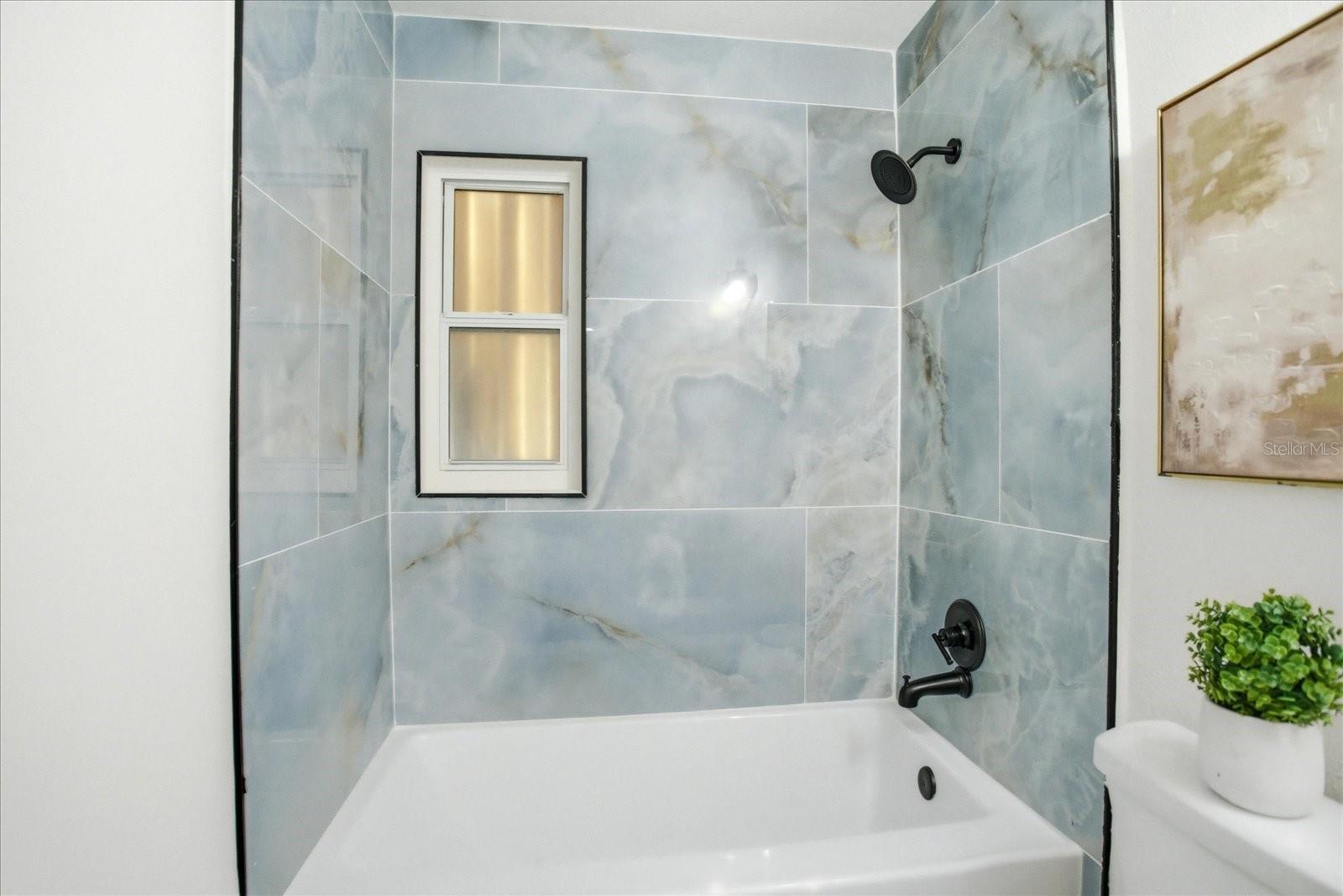 10395 SAN MARTIN BLVD NE, ST PETERSBURG, FL — photo 26