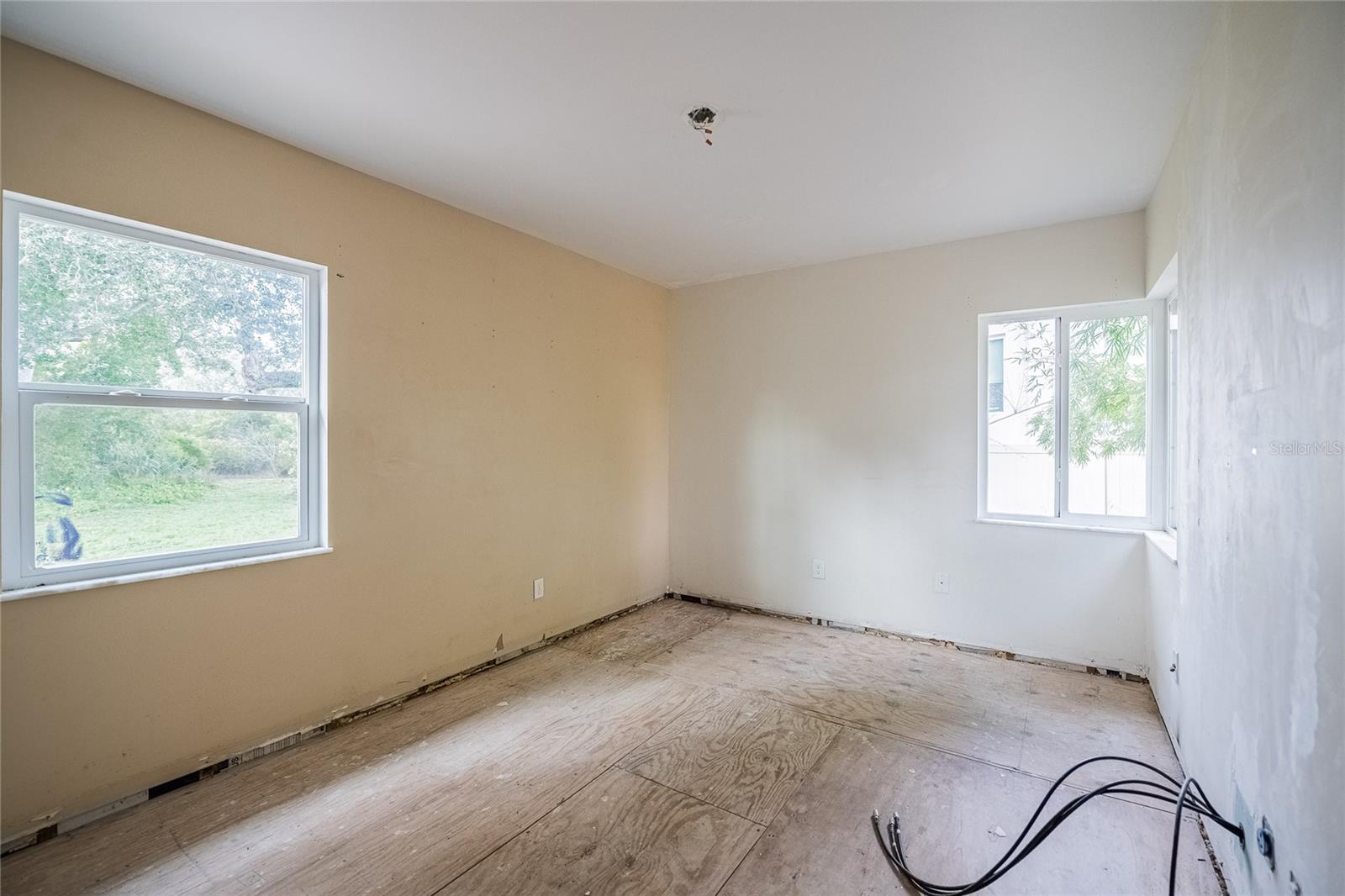 6213 SANDERS DR, TAMPA, FL — photo 35