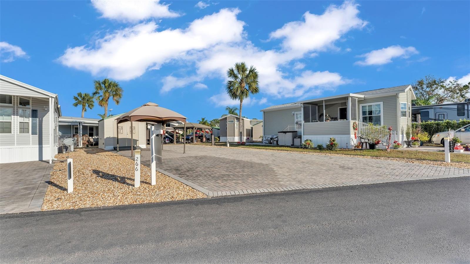 2436 CITRUS TREE RD, CLERMONT, FL — photo 13