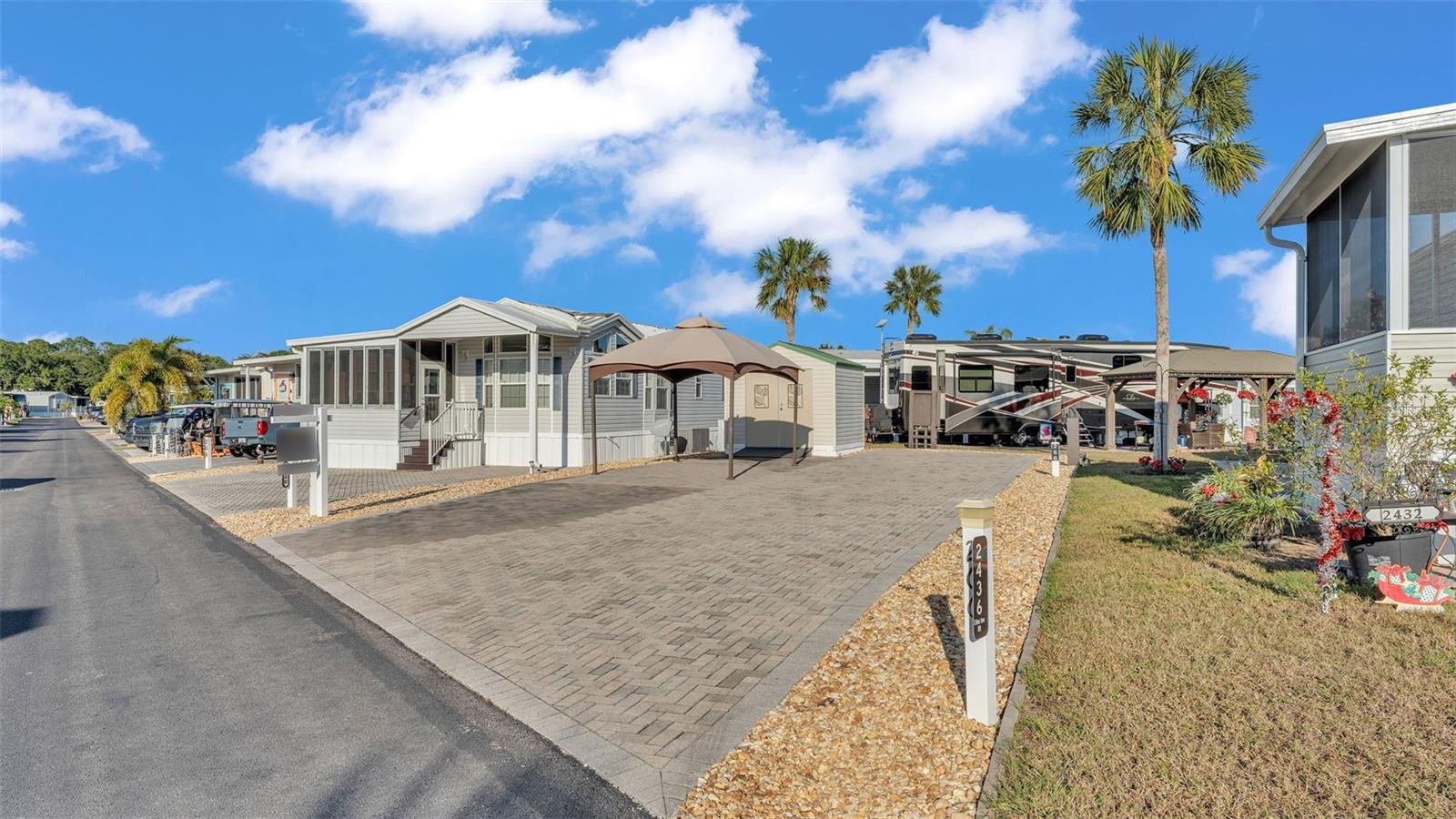 2436 CITRUS TREE RD, CLERMONT, FL — photo 15