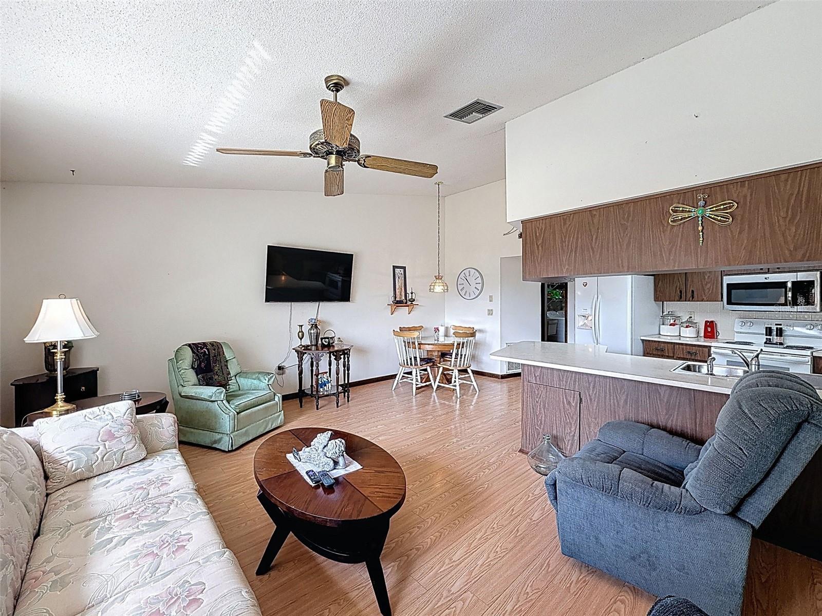9030 HERNANDO WAY, WEEKI WACHEE, FL — photo 28