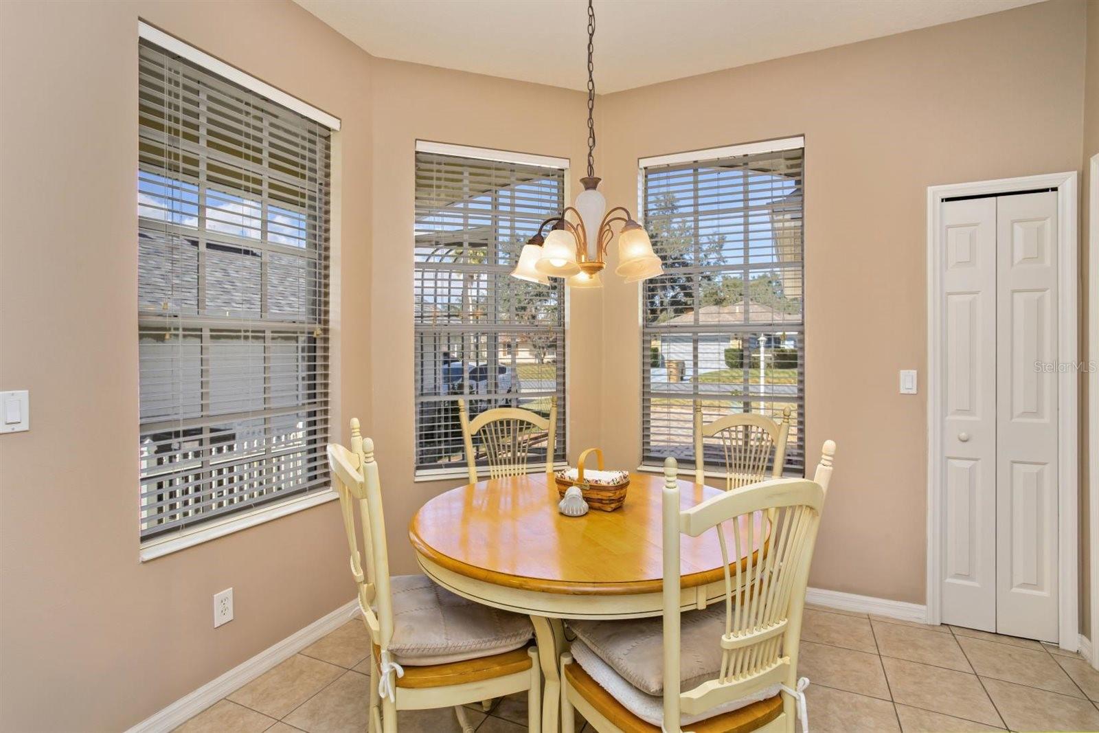 5552 KING JAMES AVE, LEESBURG, FL — photo 9