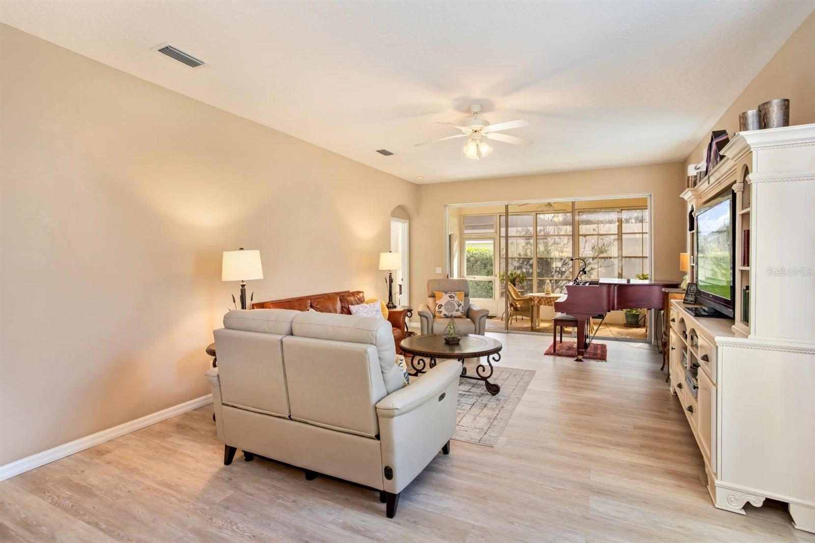 5552 KING JAMES AVE, LEESBURG, FL — photo 16
