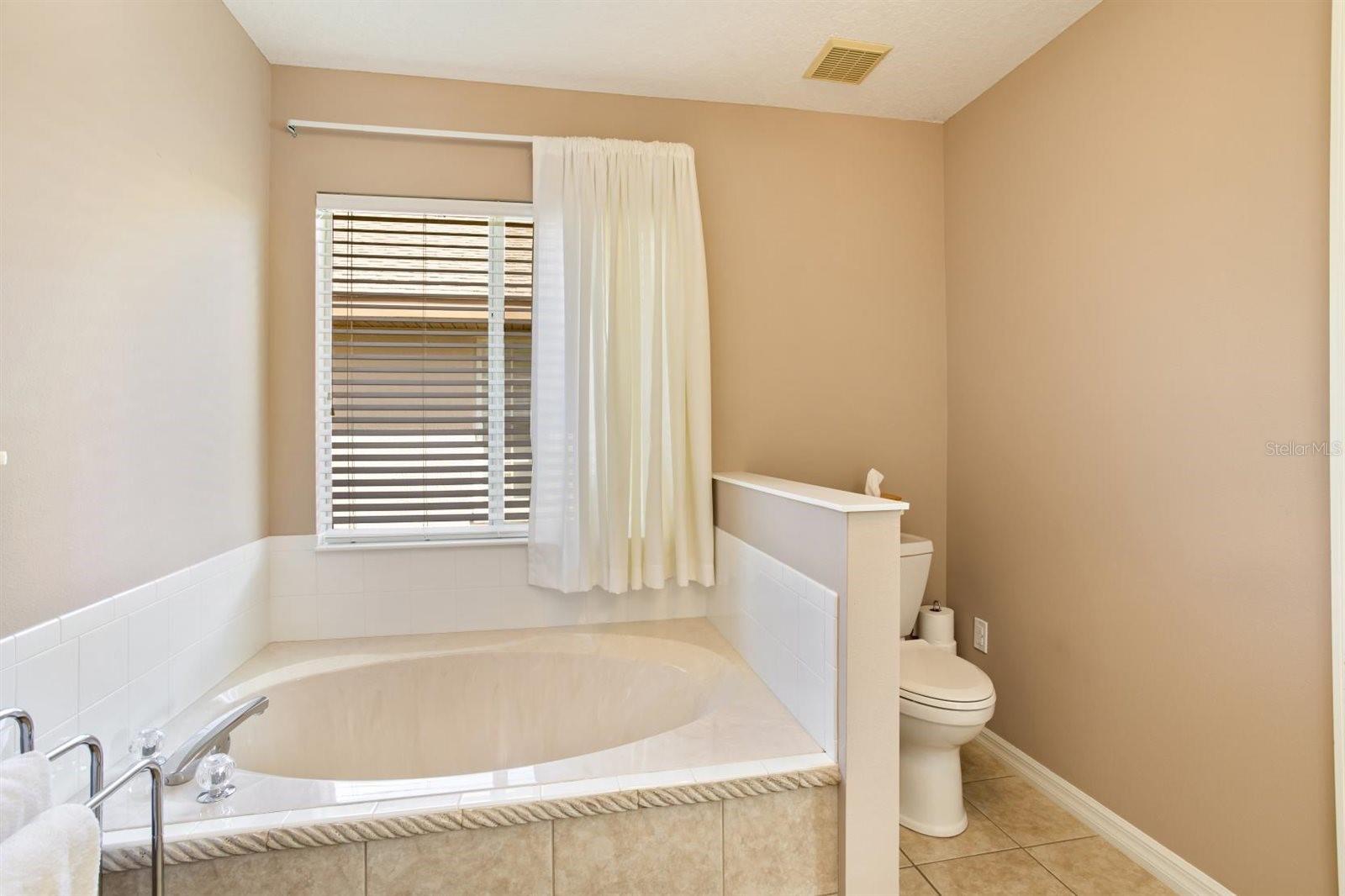 5552 KING JAMES AVE, LEESBURG, FL — photo 32