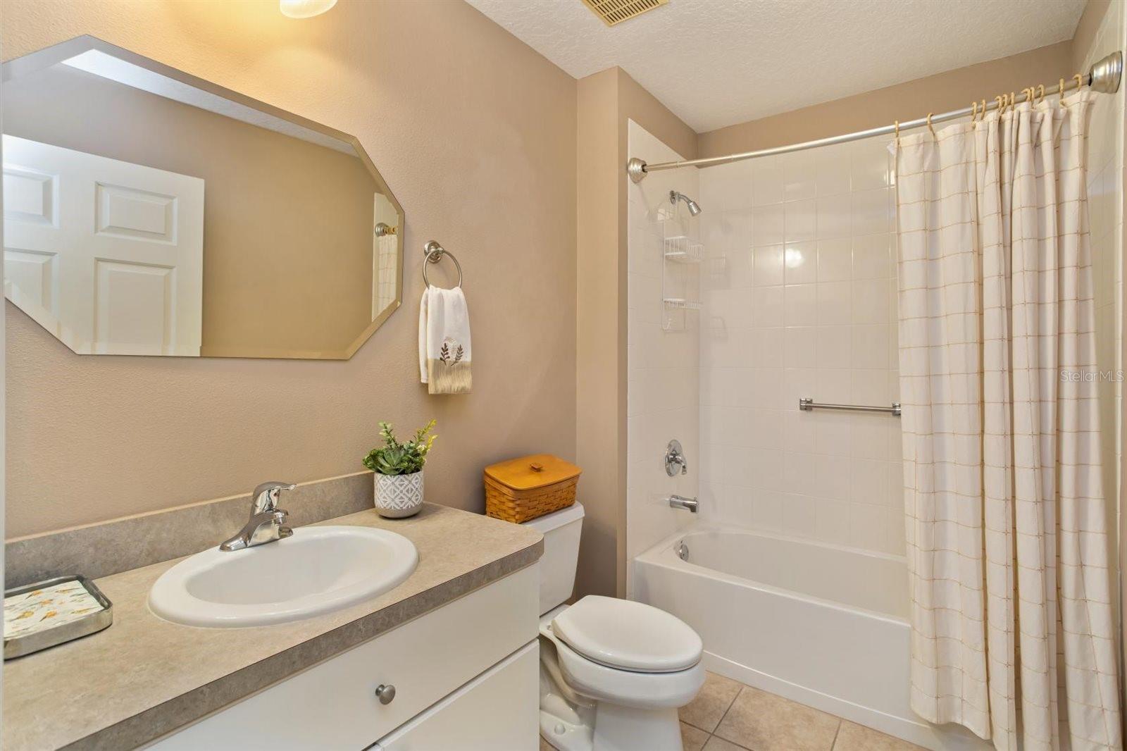 5552 KING JAMES AVE, LEESBURG, FL — photo 35