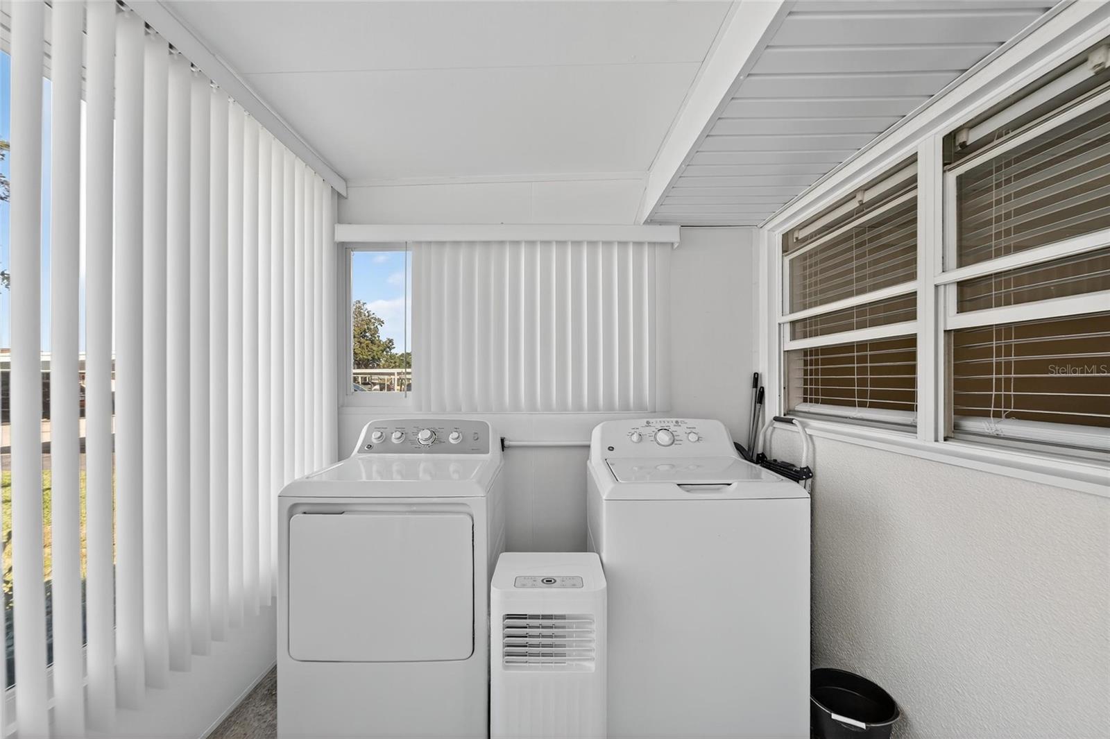 1802 BEDFORD LN #12, SUN CITY CENTER, FL — photo 19