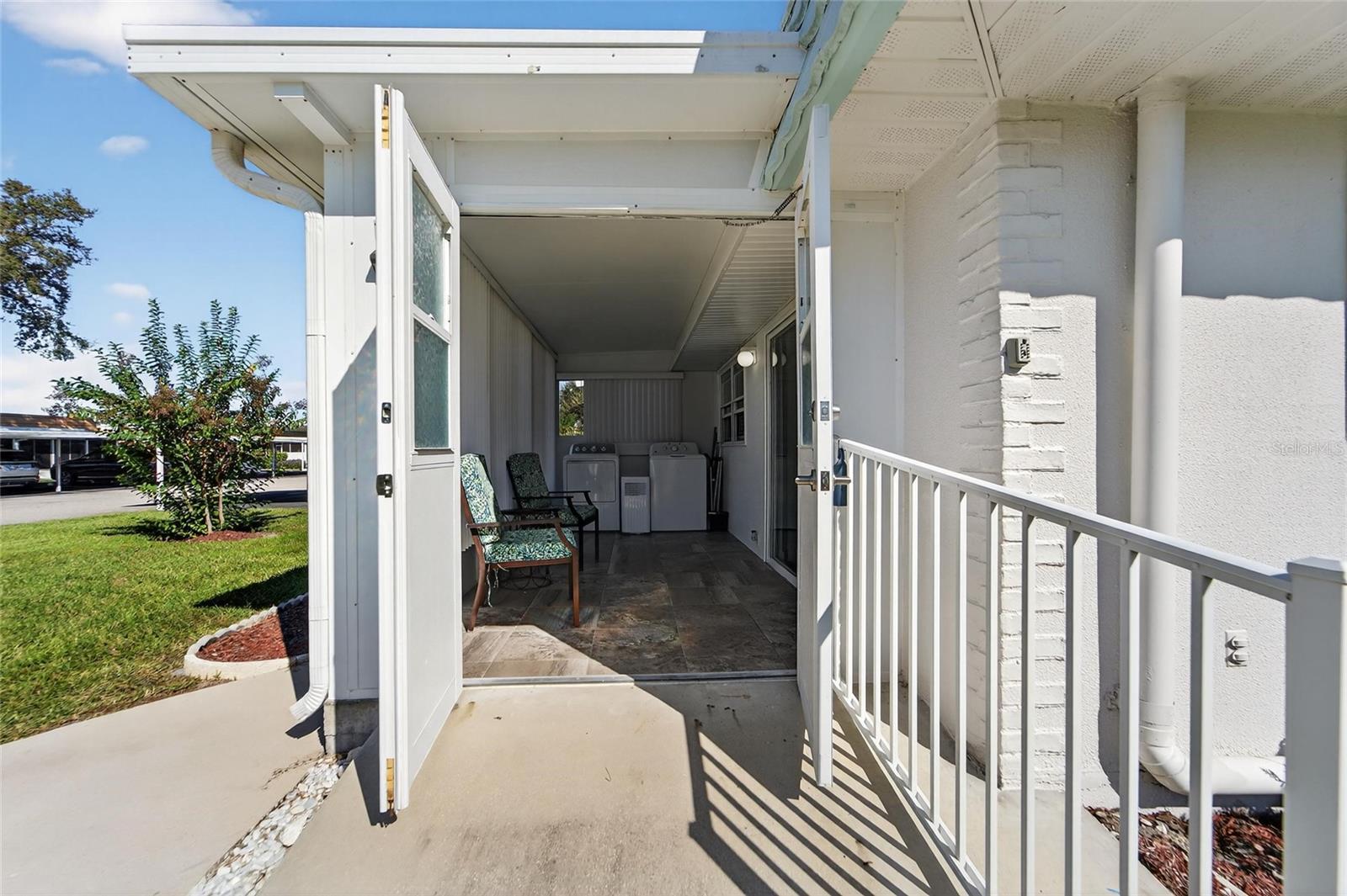 1802 BEDFORD LN #12, SUN CITY CENTER, FL — photo 22