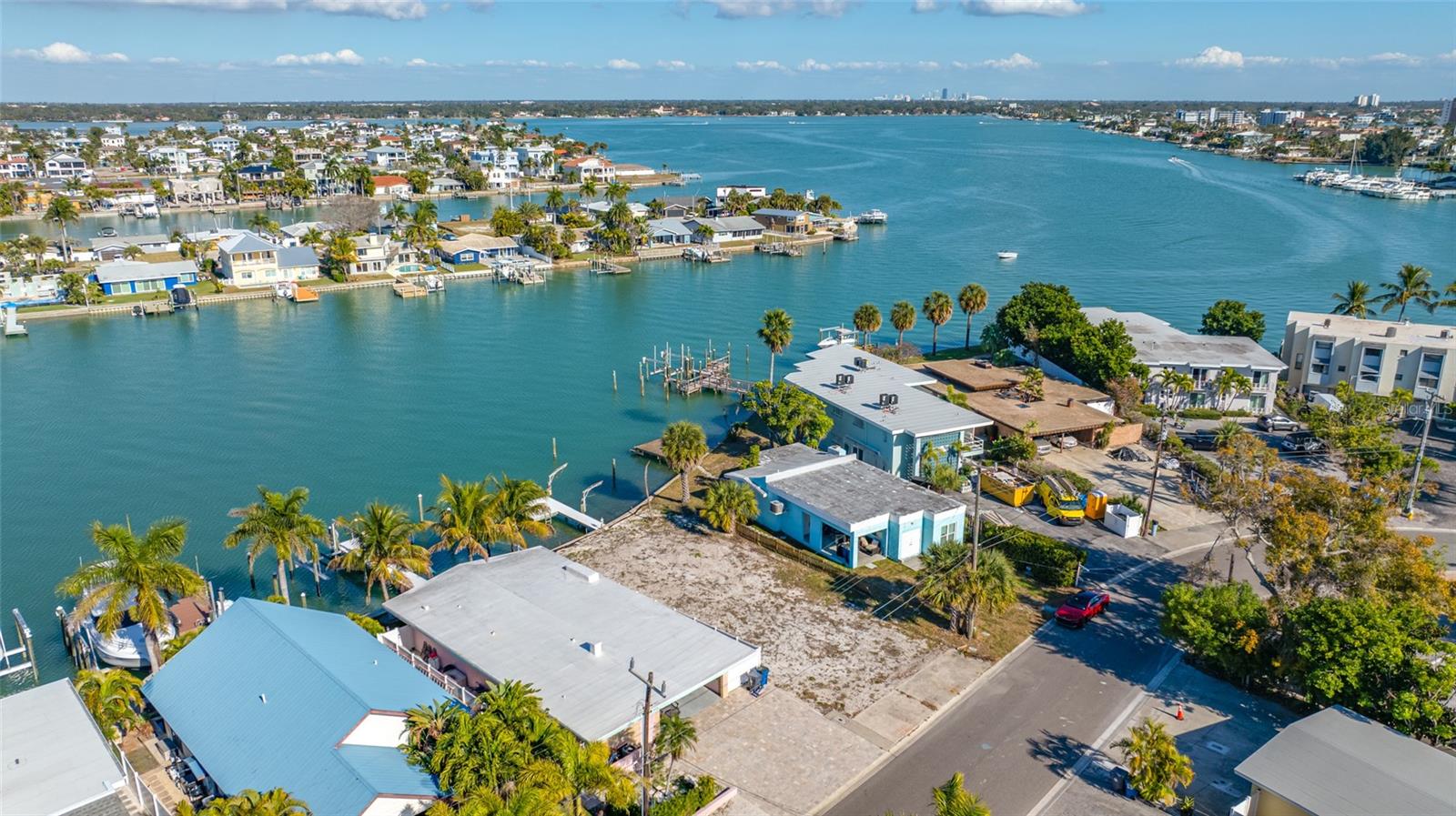 11075 3RD ST E, TREASURE ISLAND, FL — photo 21