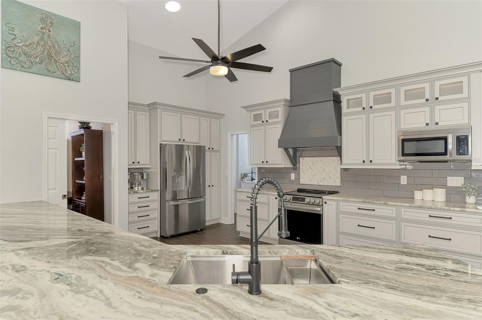 14218 SILVER LAKES CIR, PORT CHARLOTTE, FL — photo 19