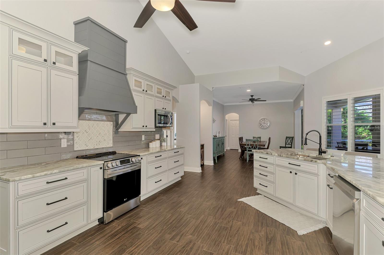 14218 SILVER LAKES CIR, PORT CHARLOTTE, FL — photo 25