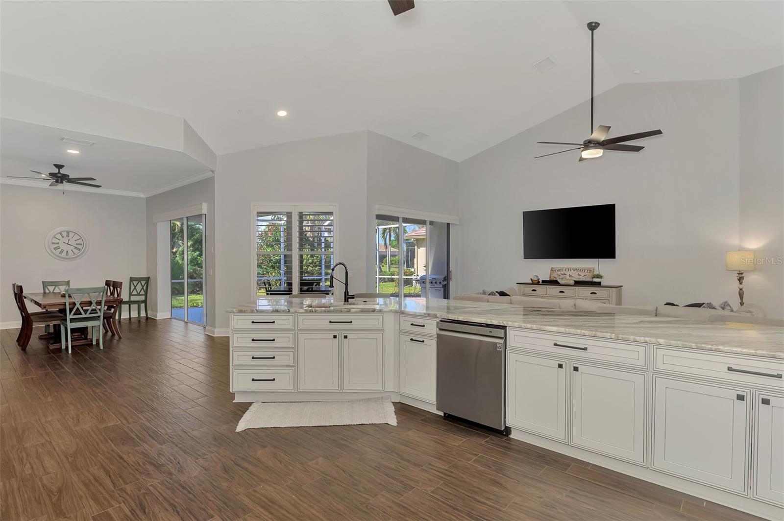 14218 SILVER LAKES CIR, PORT CHARLOTTE, FL — photo 27