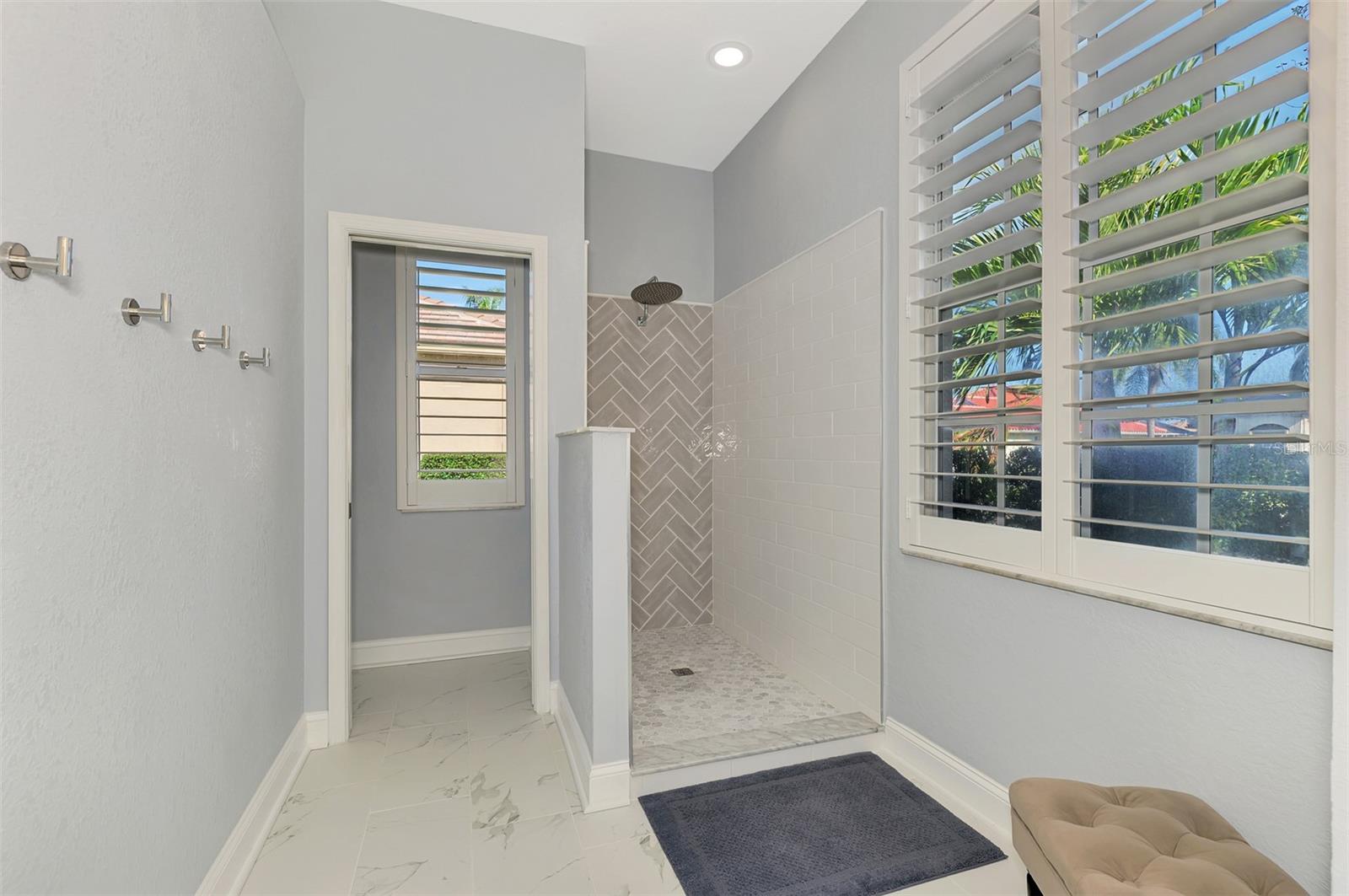 14218 SILVER LAKES CIR, PORT CHARLOTTE, FL — photo 42