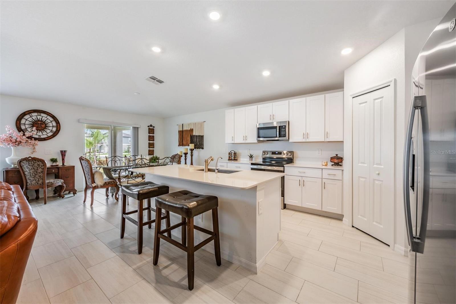 32325 WISHING HAVEN DR, SAN ANTONIO, FL — photo 5