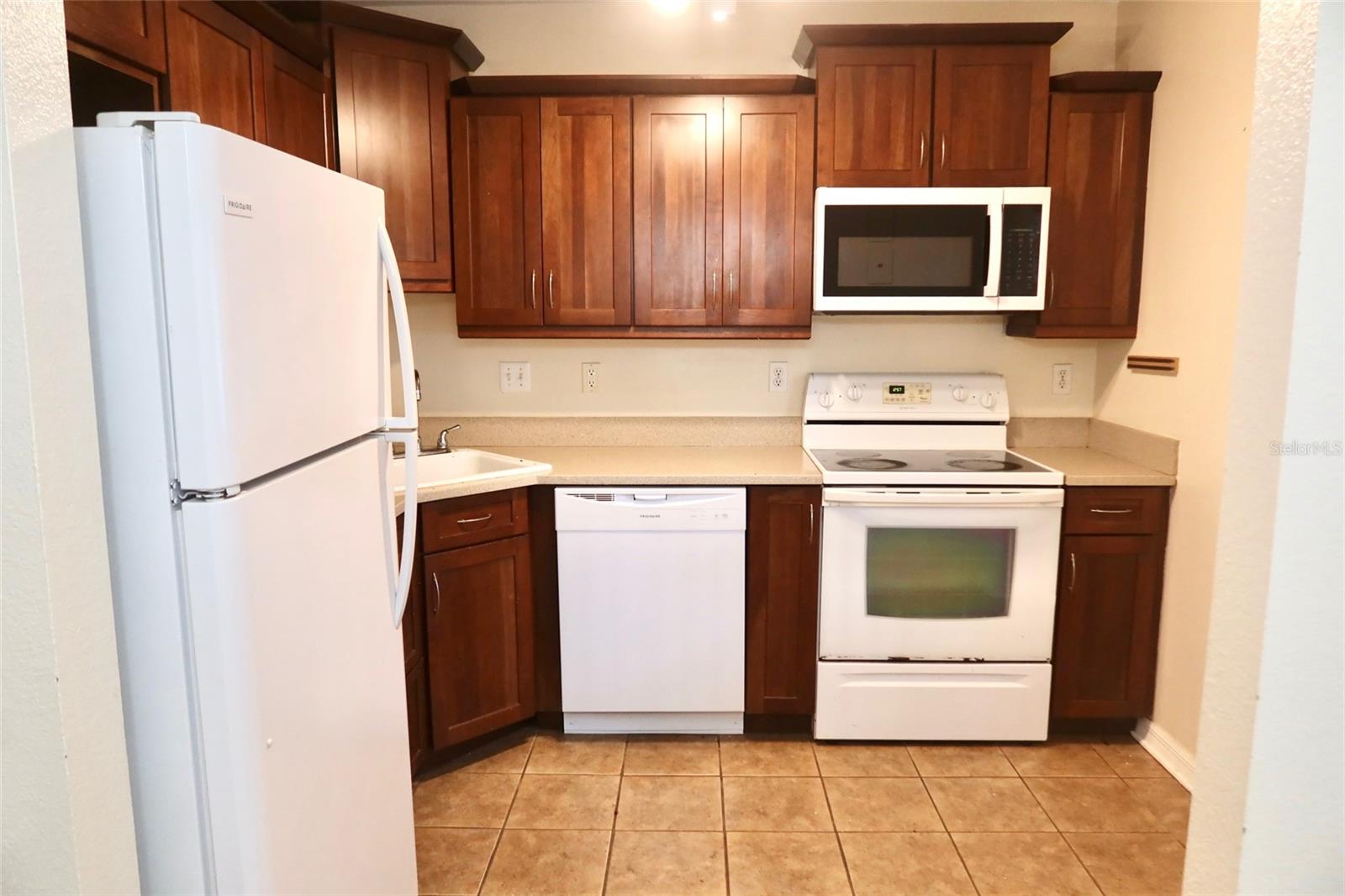 2704 NW 1ST AVE, GAINESVILLE, FL — photo 4