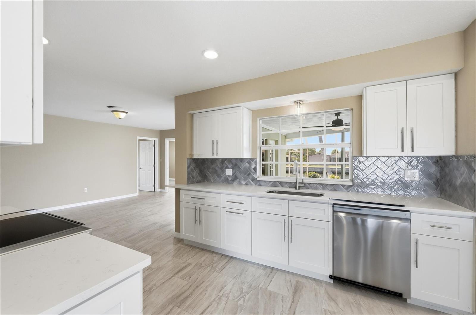 133 COLONIAL ST SE, PORT CHARLOTTE, FL — photo 12