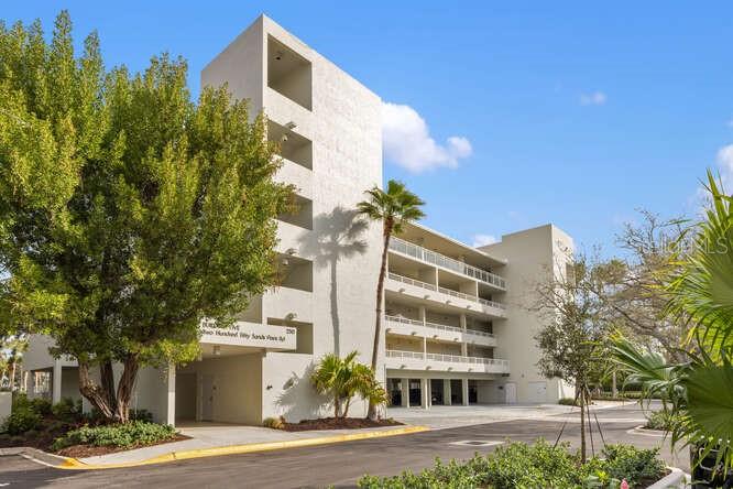 250 SANDS POINT RD #5203, LONGBOAT KEY, FL — photo 2