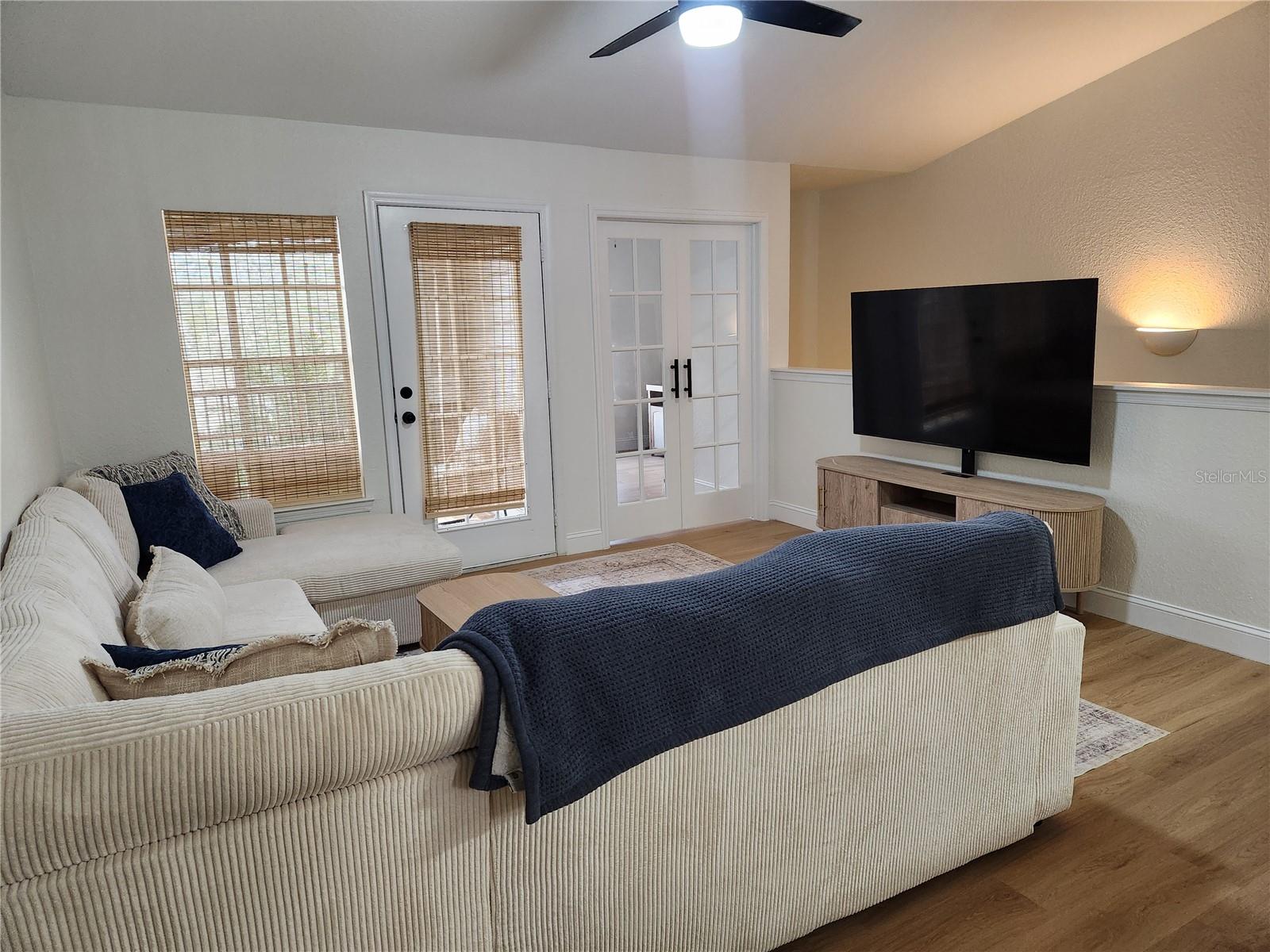 8926 MANOR LOOP CIR #201 B, LAKEWOOD RANCH, FL — photo 6