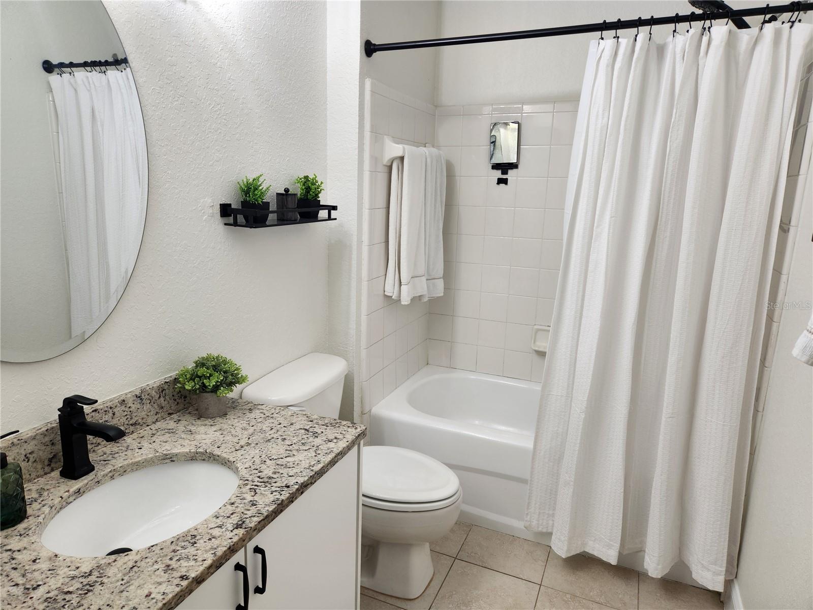 8926 MANOR LOOP CIR #201 B, LAKEWOOD RANCH, FL — photo 21