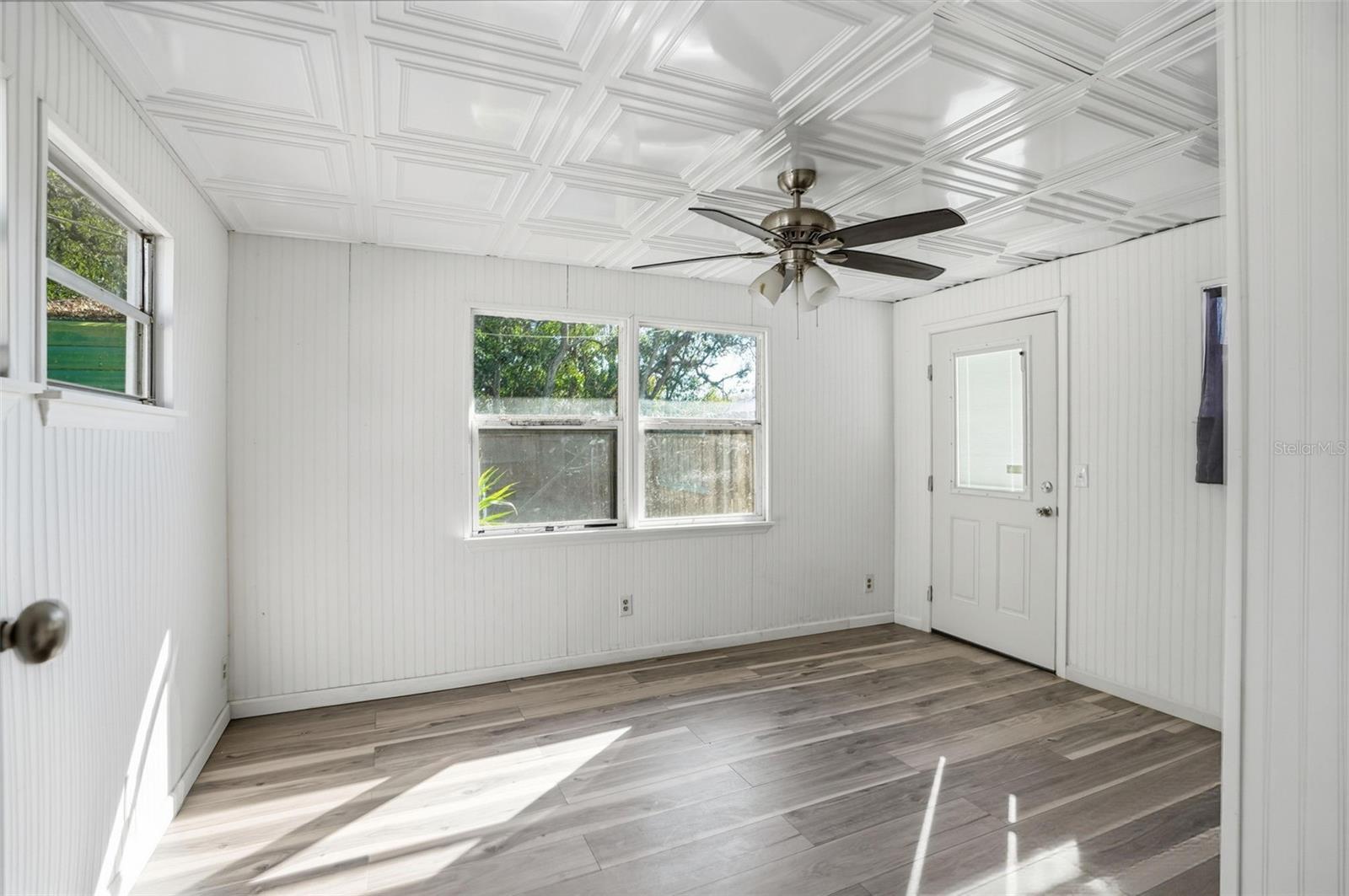 9727 LAKE DR, WEEKI WACHEE, FL — photo 7