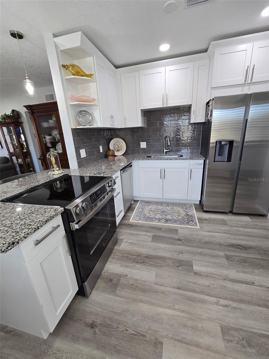 2430 FLORENTINE WAY #40, CLEARWATER, FL — photo 9