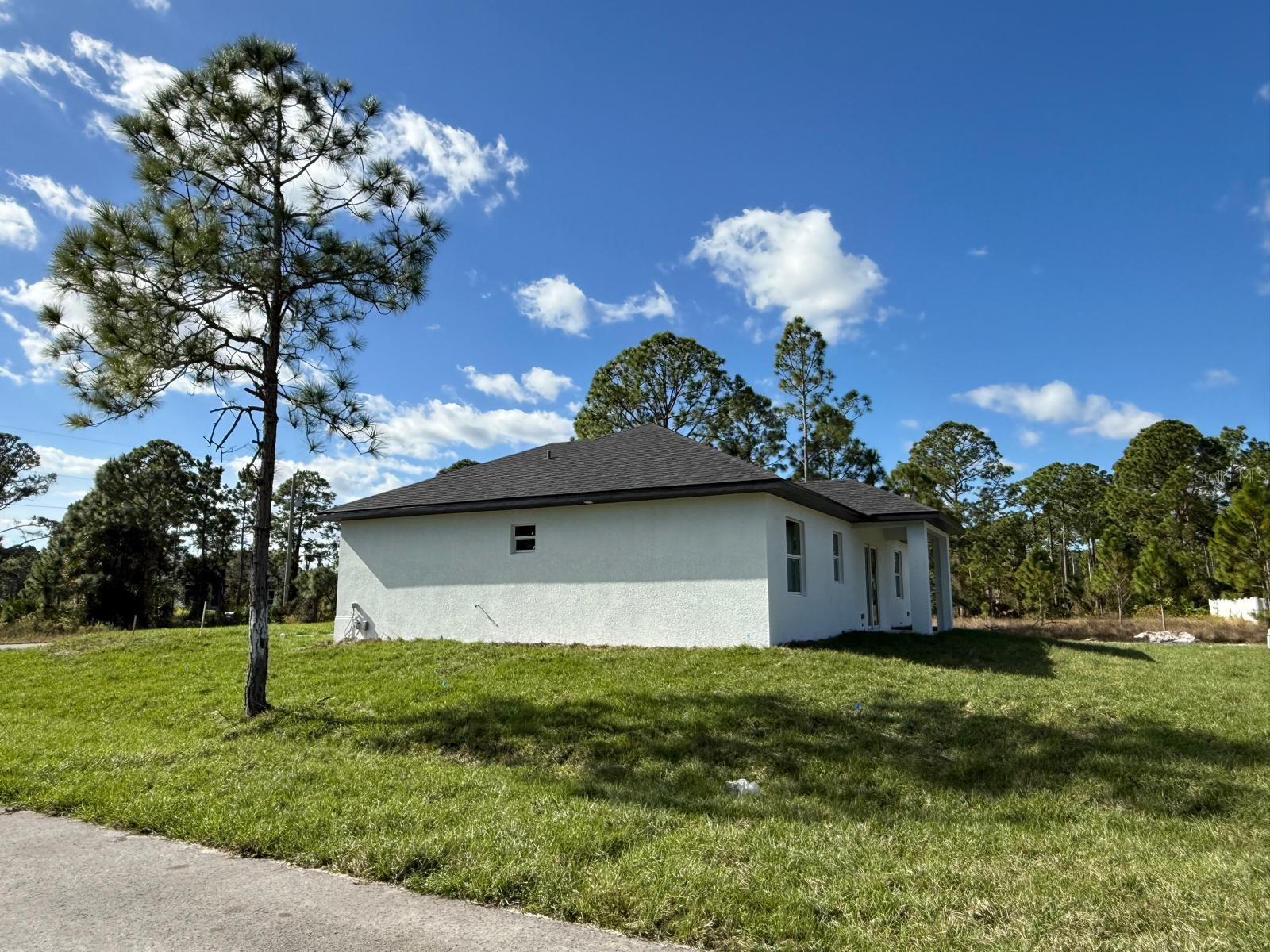 1121 FLORENCE ST E, LEHIGH ACRES, FL — photo 2
