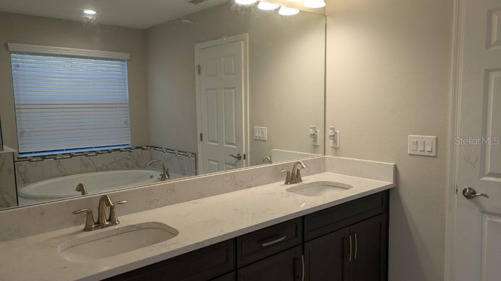 14698 HORSE TROT RD, LITHIA, FL — photo 12