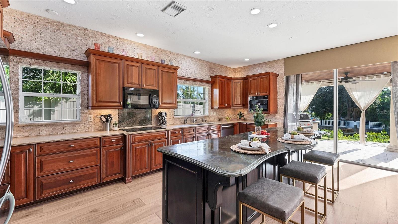 7300 COVE TER, SARASOTA, FL — photo 18