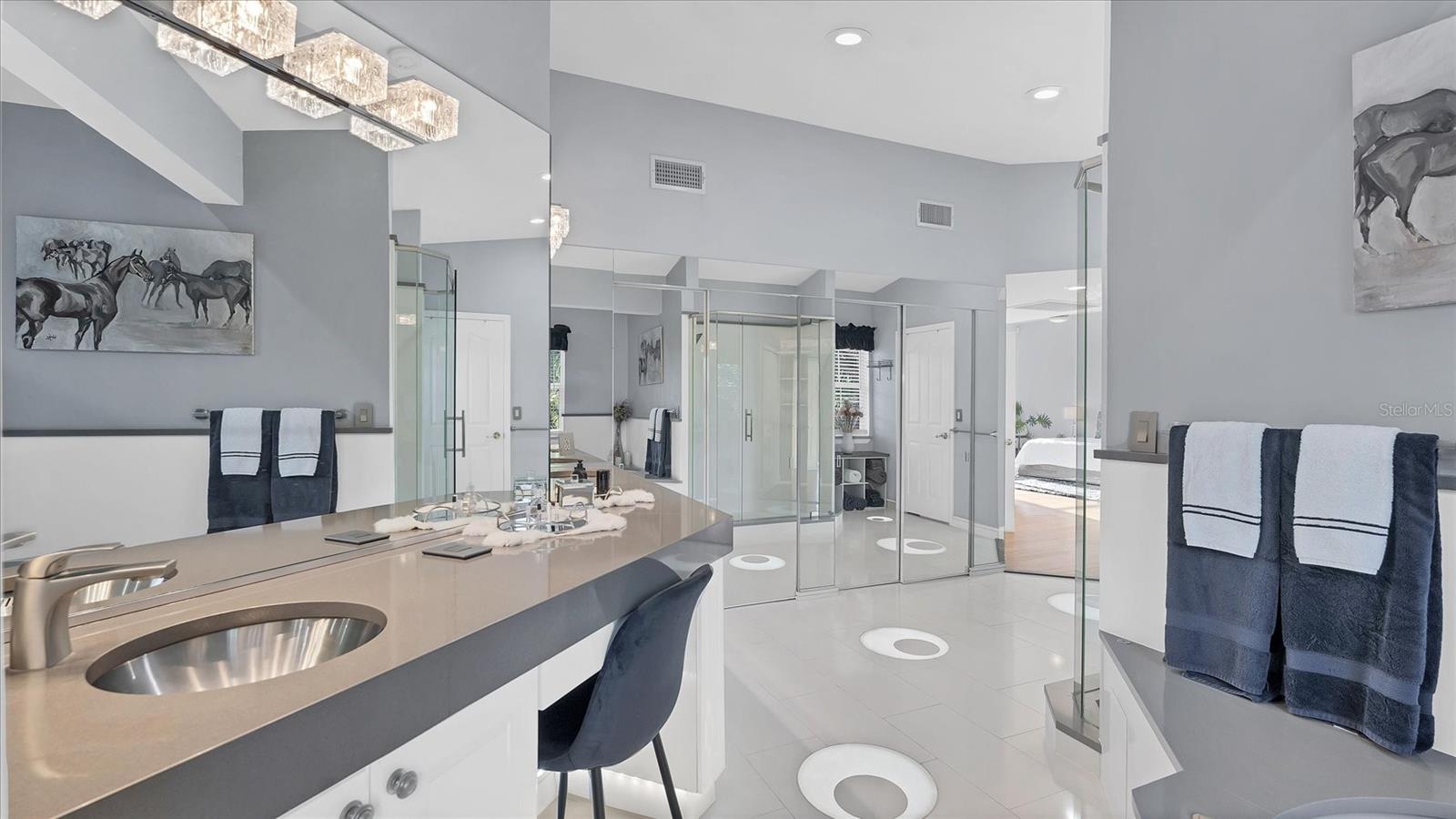 7300 COVE TER, SARASOTA, FL — photo 32