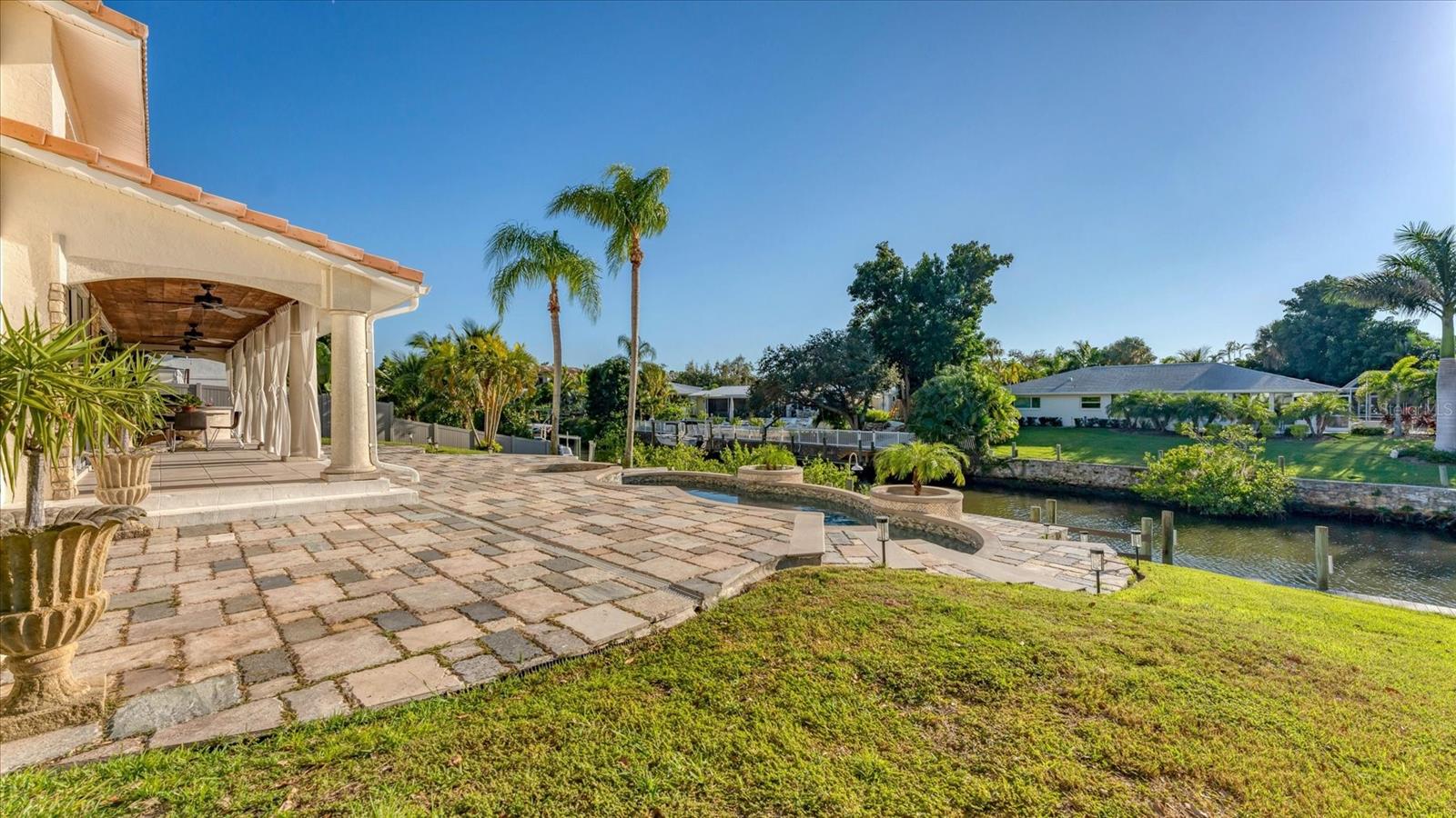 7300 COVE TER, SARASOTA, FL — photo 52