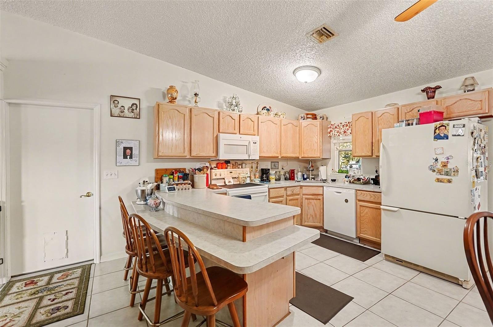 598 GANTRY ST SW, PALM BAY, FL — photo 9