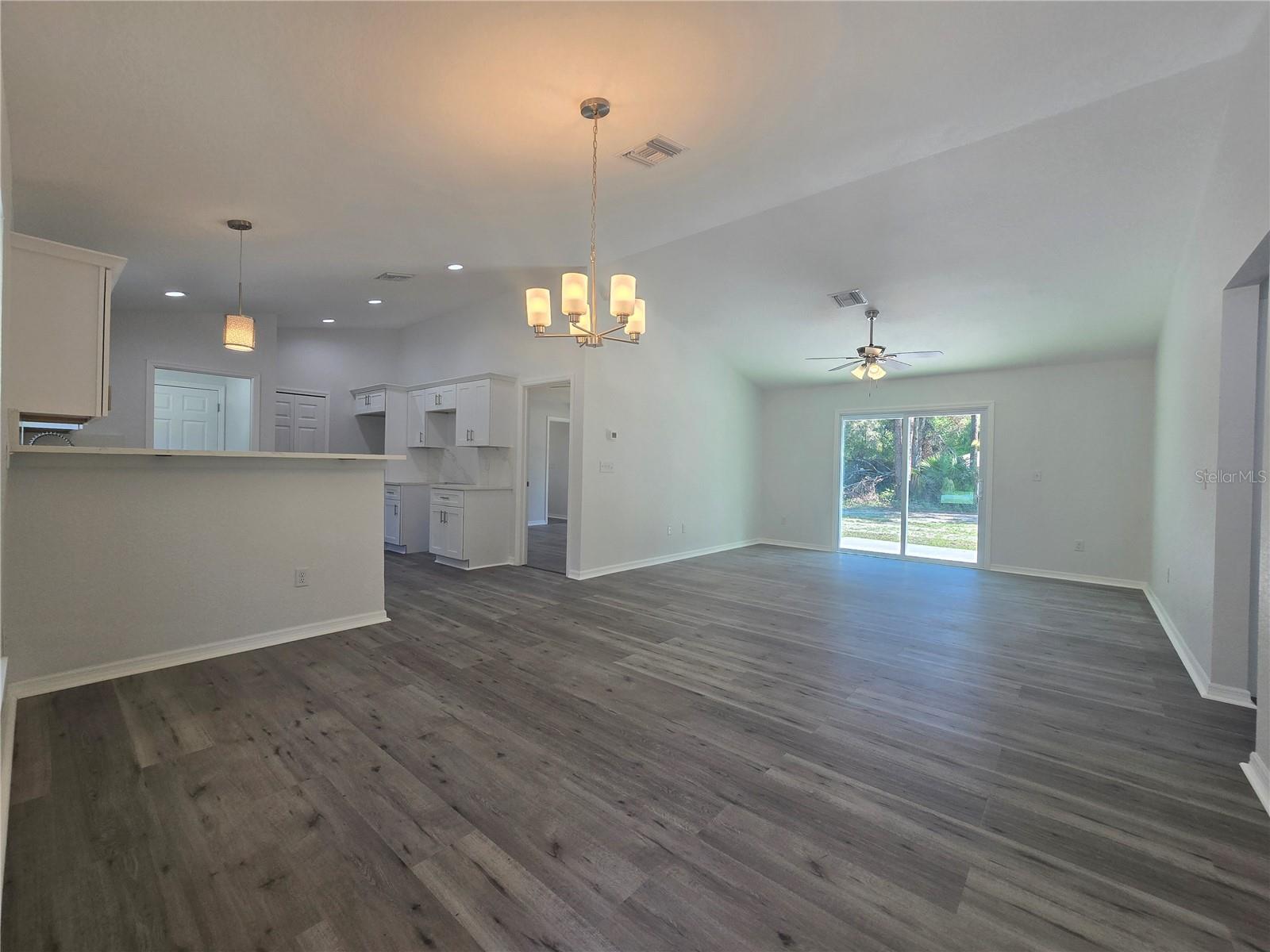 131 FISHER RD, OCKLAWAHA, FL — photo 15