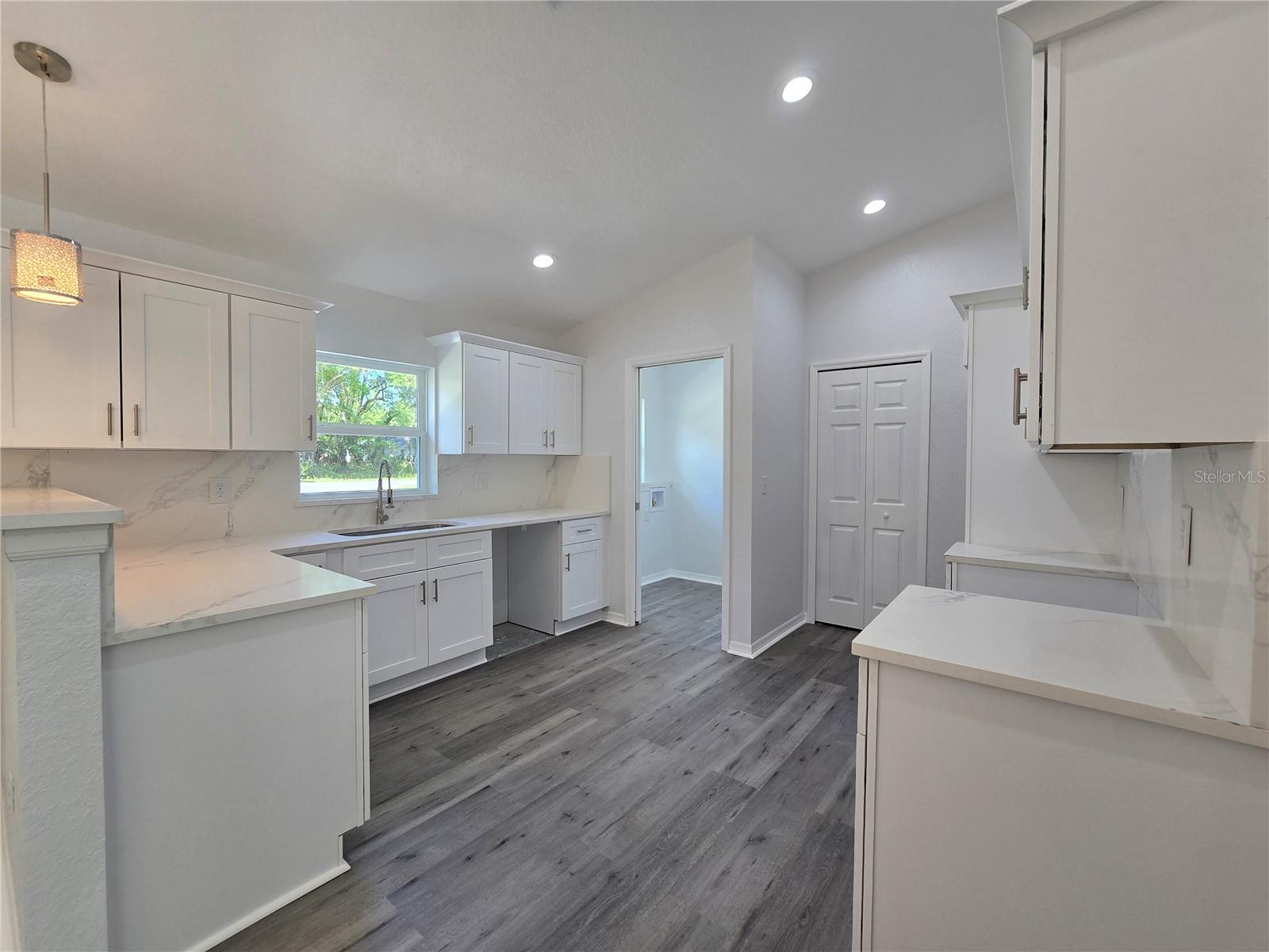 131 FISHER RD, OCKLAWAHA, FL — photo 19