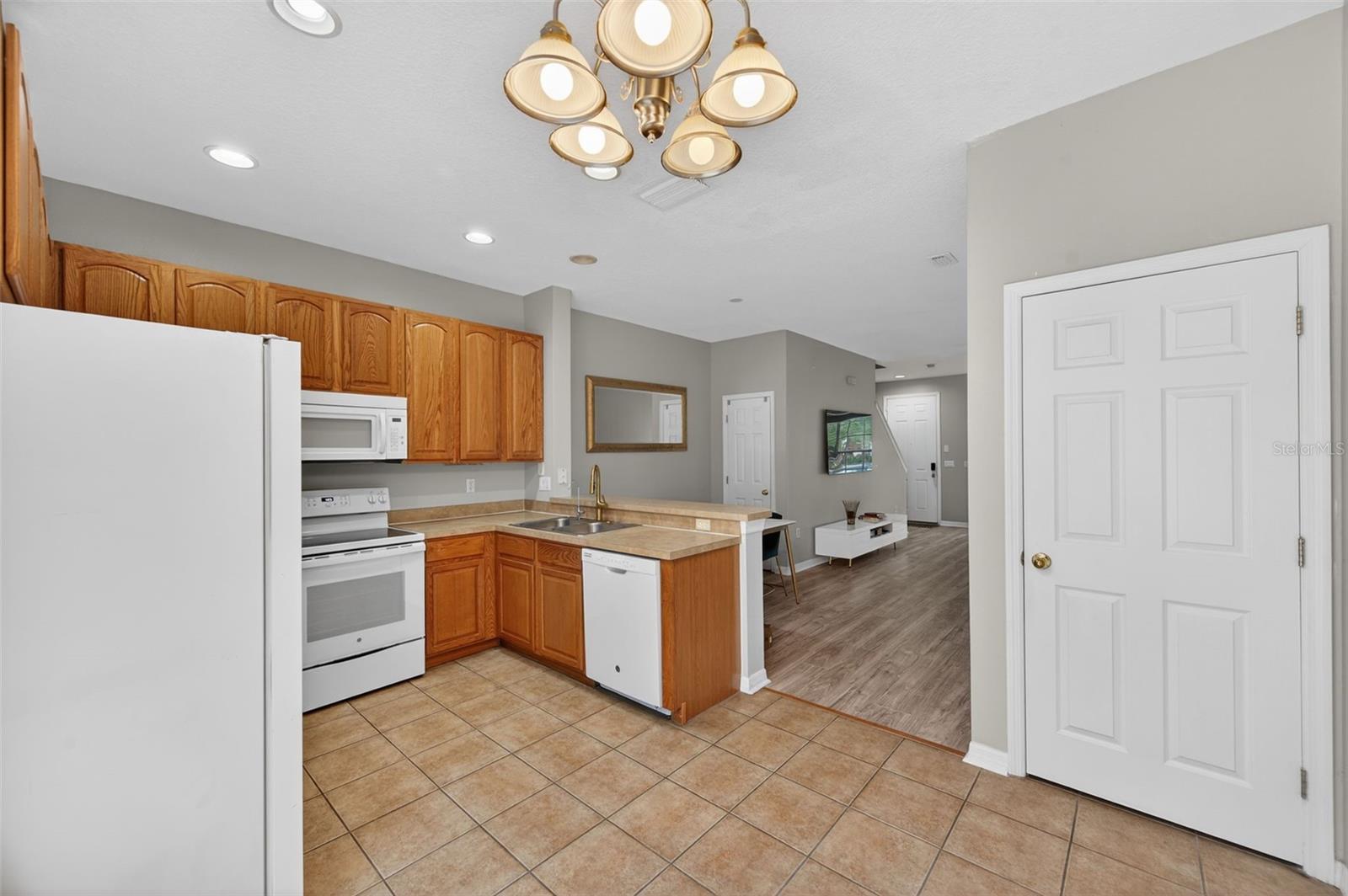 11622 DECLARATION DR, TAMPA, FL — photo 13