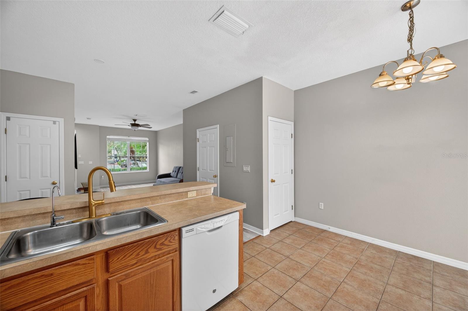 11622 DECLARATION DR, TAMPA, FL — photo 14