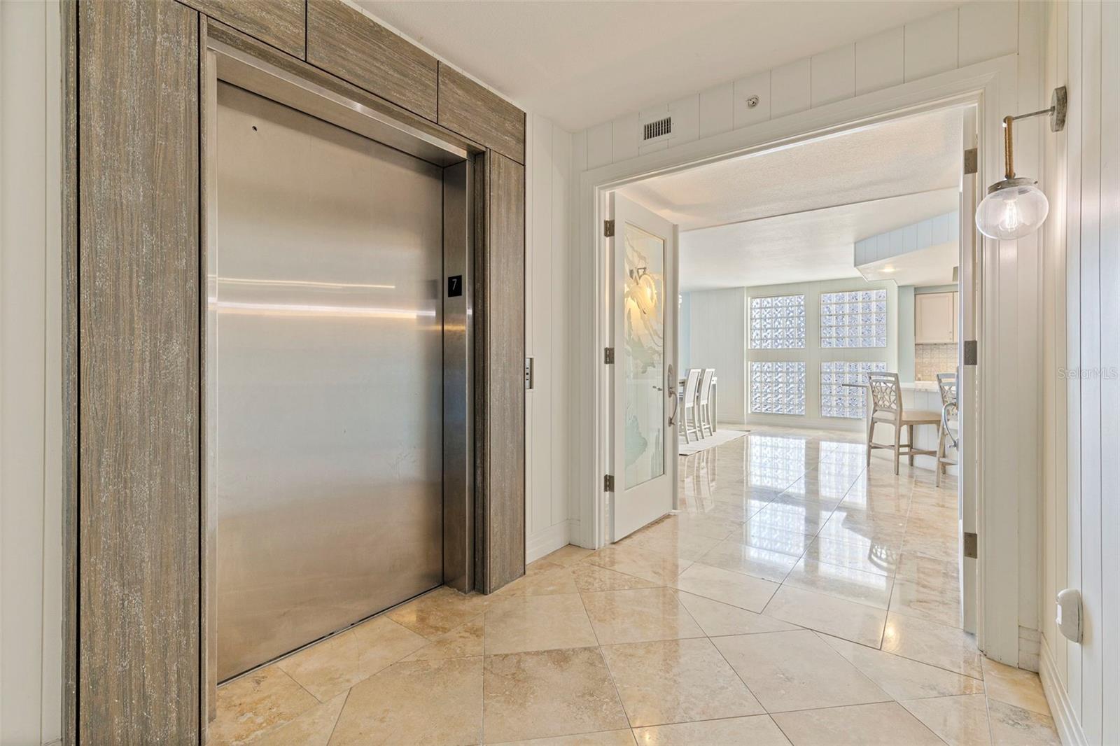 1350 GULF BLVD #704, CLEARWATER BEACH, FL — photo 4