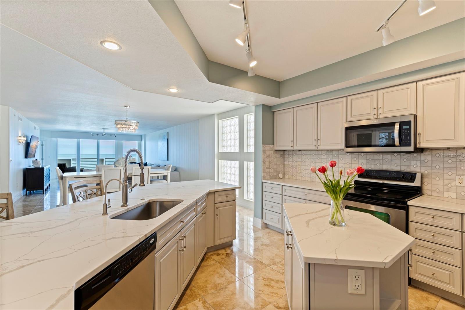 1350 GULF BLVD #704, CLEARWATER BEACH, FL — photo 9
