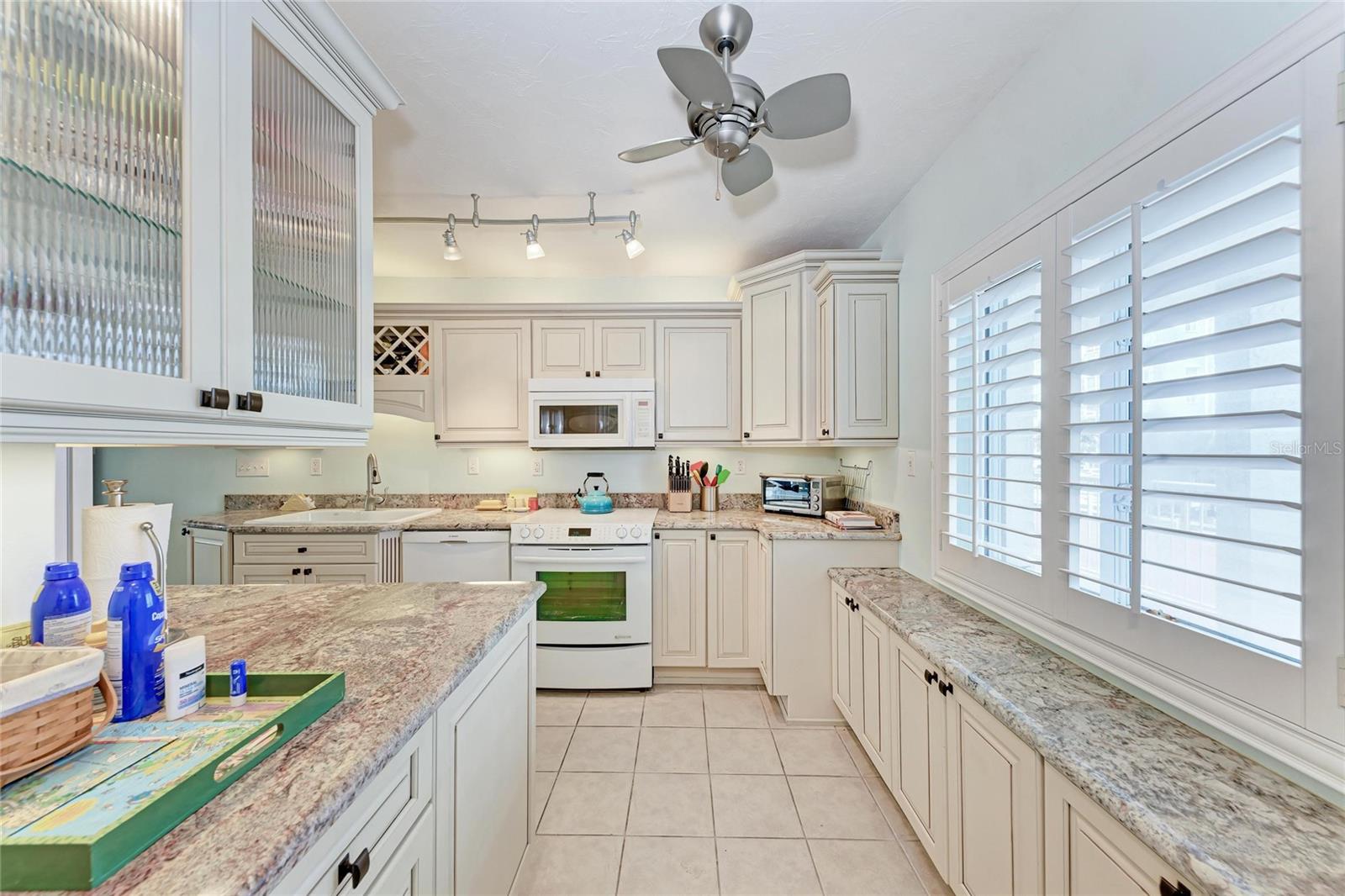 5200 GULF DR #107, HOLMES BEACH, FL — photo 29