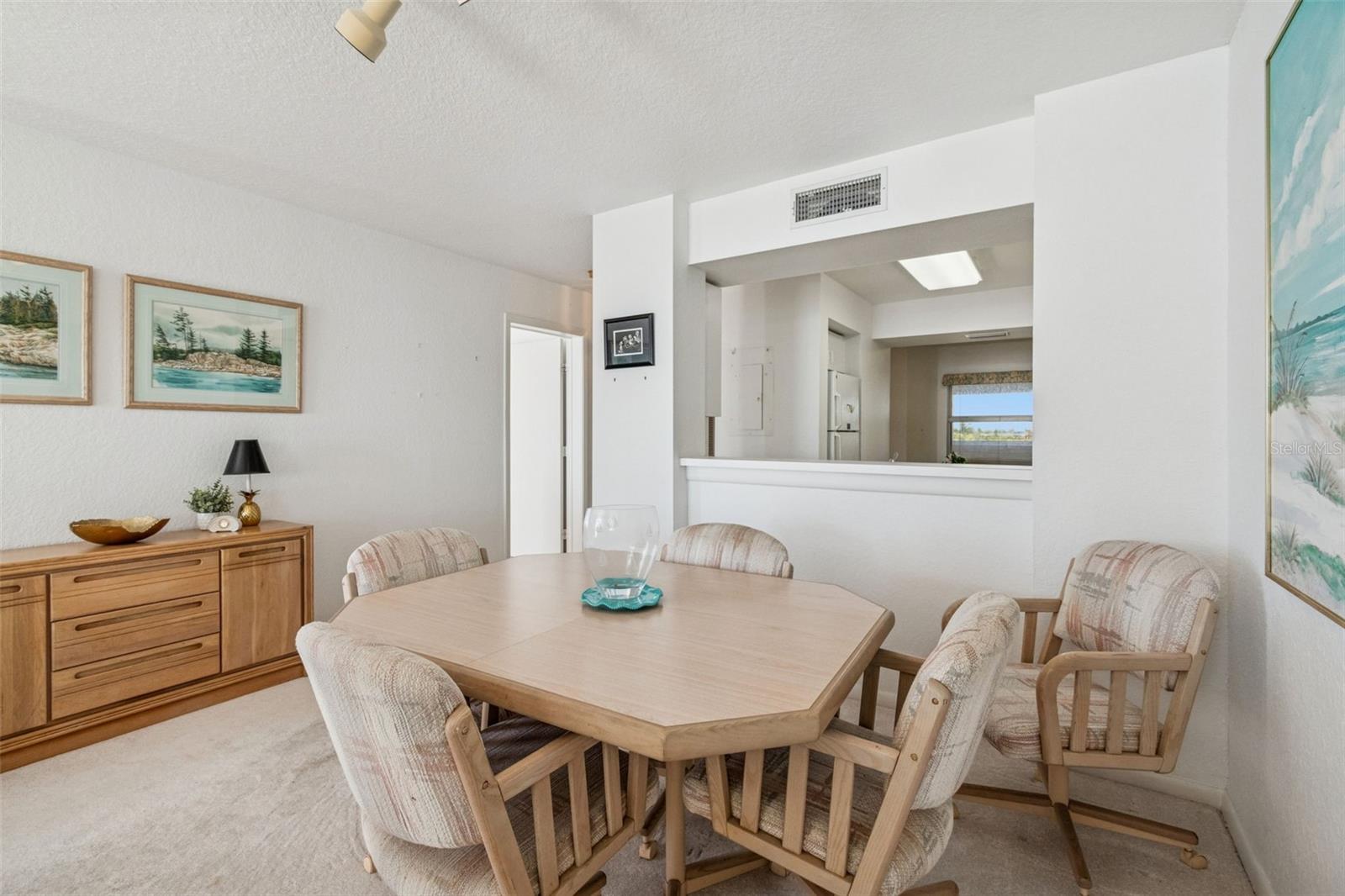 6105 BAHIA DEL MAR CIR #686, ST PETERSBURG, FL — photo 13