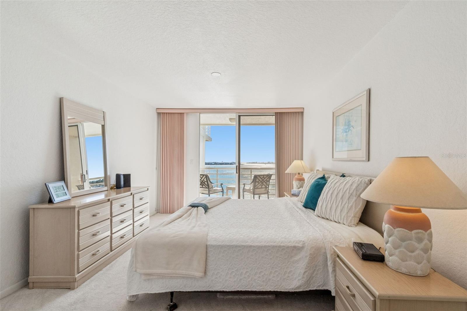 6105 BAHIA DEL MAR CIR #686, ST PETERSBURG, FL — photo 20
