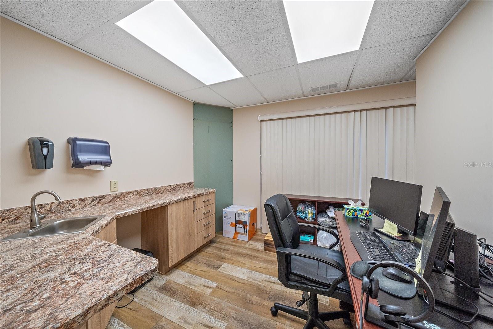 1872 S TAMIAMI TRL #A, VENICE, FL — photo 18