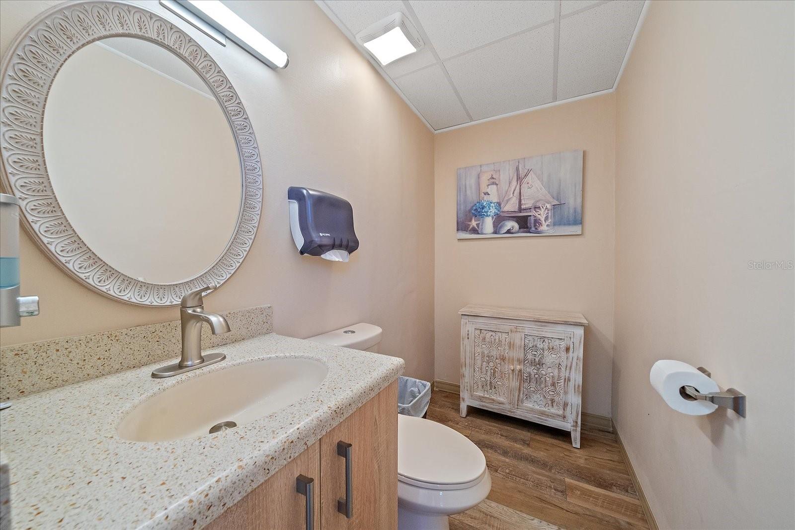 1872 S TAMIAMI TRL #A, VENICE, FL — photo 25
