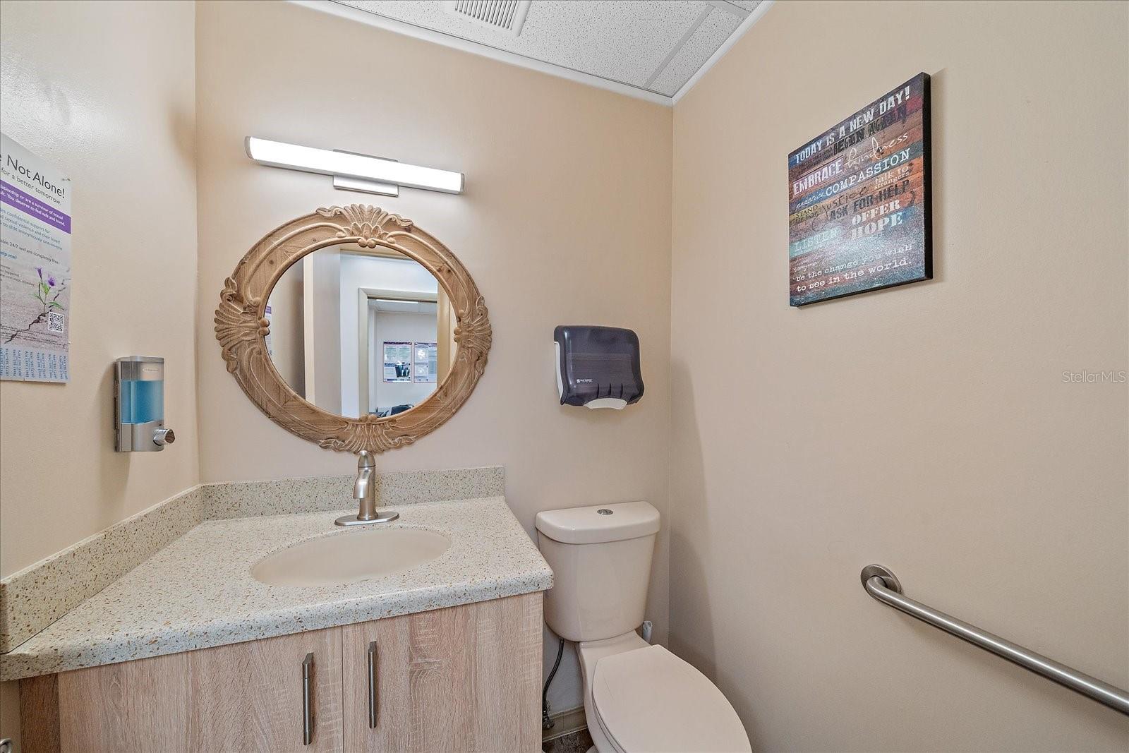 1872 S TAMIAMI TRL #A, VENICE, FL — photo 26