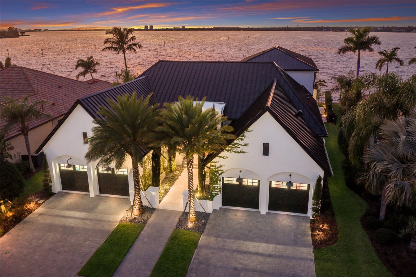 628 REGATTA WAY, BRADENTON, FL — photo 2